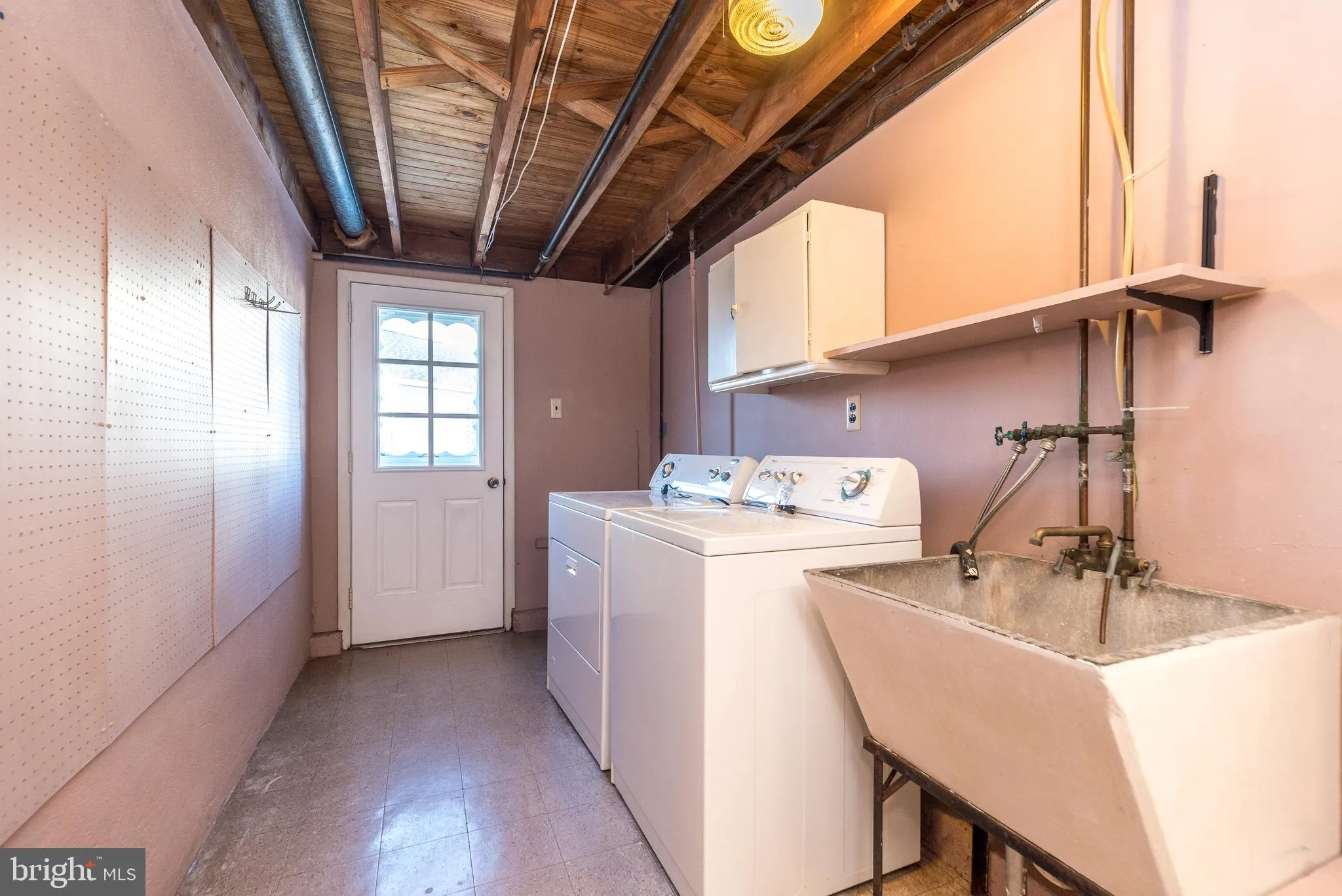 Warminster, Pennsylvania 18974, United States, 3 Bedrooms Bedrooms, ,2 BathroomsBathrooms,Residential,Pending,16728