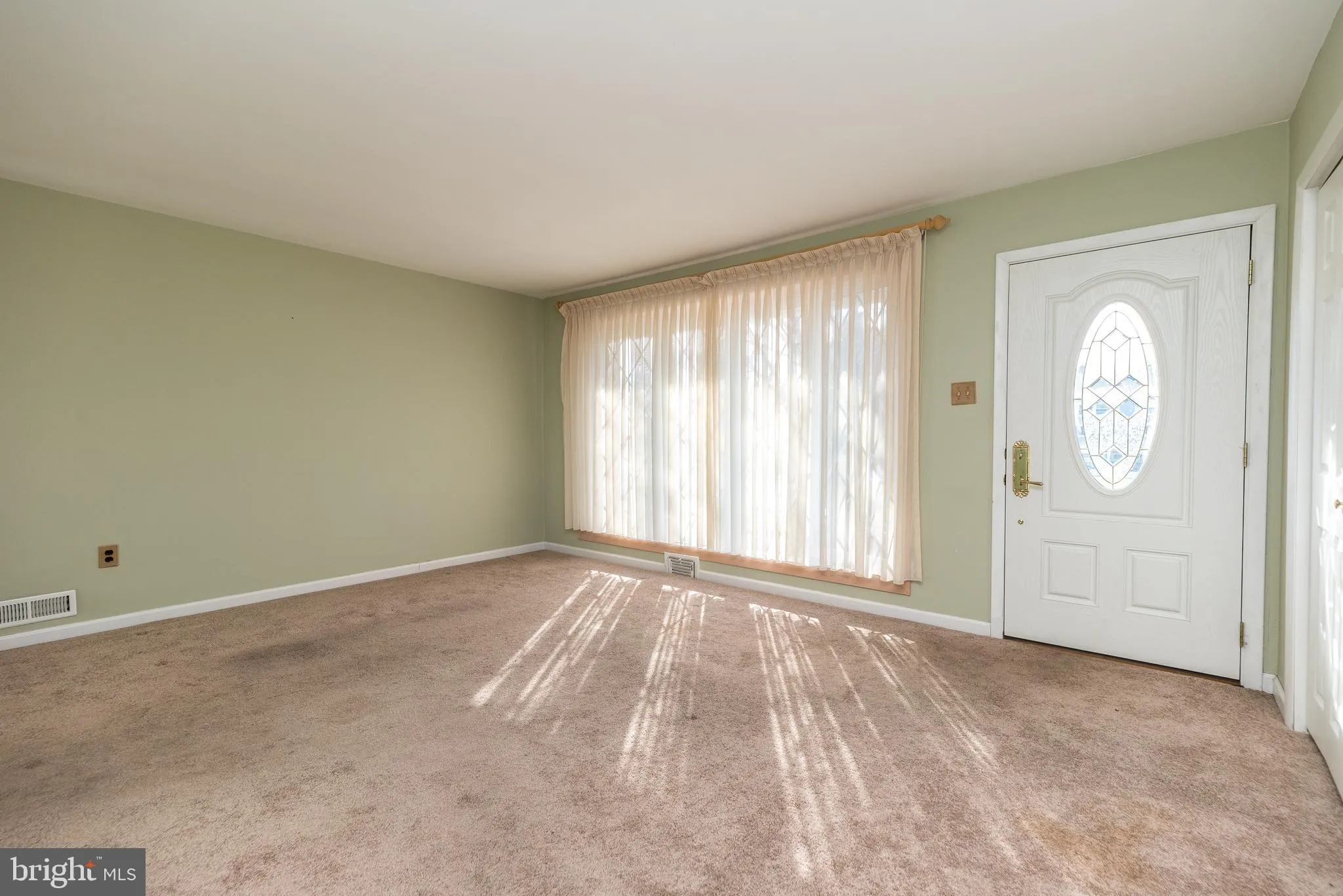 Warminster, Pennsylvania 18974, United States, 3 Bedrooms Bedrooms, ,2 BathroomsBathrooms,Residential,Pending,16728