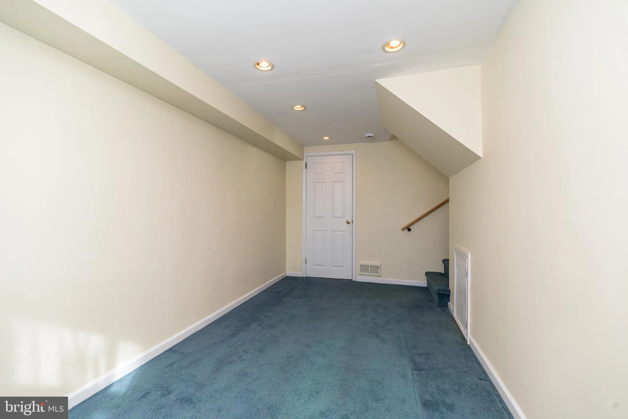 Warminster, Pennsylvania 18974, United States, 3 Bedrooms Bedrooms, ,2 BathroomsBathrooms,Residential,Pending,16728