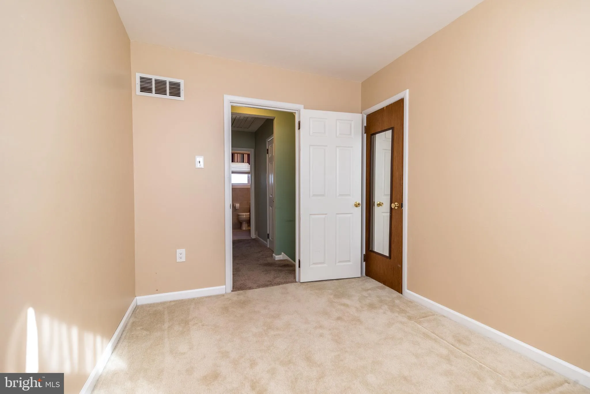 Warminster, Pennsylvania 18974, United States, 3 Bedrooms Bedrooms, ,2 BathroomsBathrooms,Residential,Pending,16728