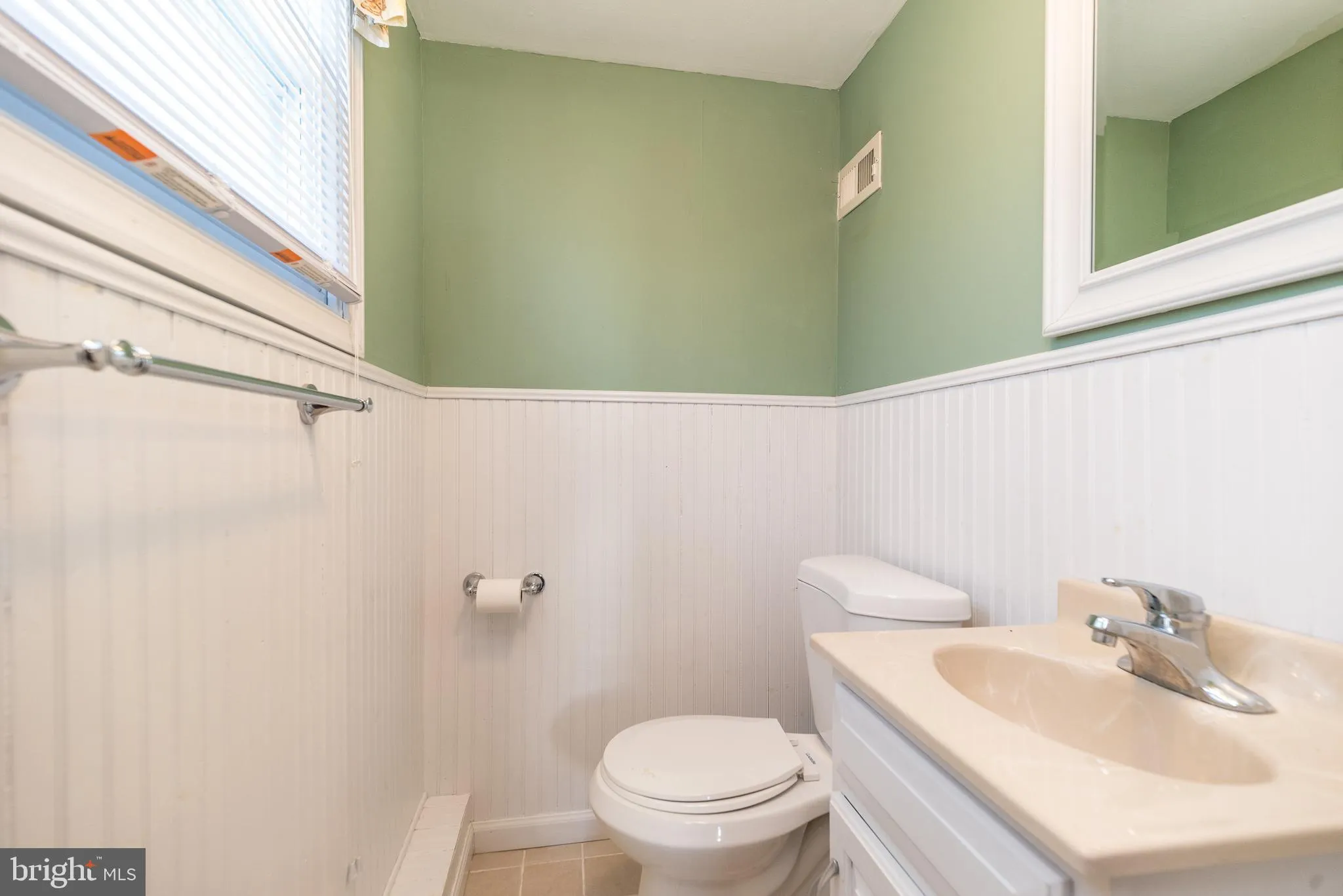 Warminster, Pennsylvania 18974, United States, 3 Bedrooms Bedrooms, ,2 BathroomsBathrooms,Residential,Pending,16728