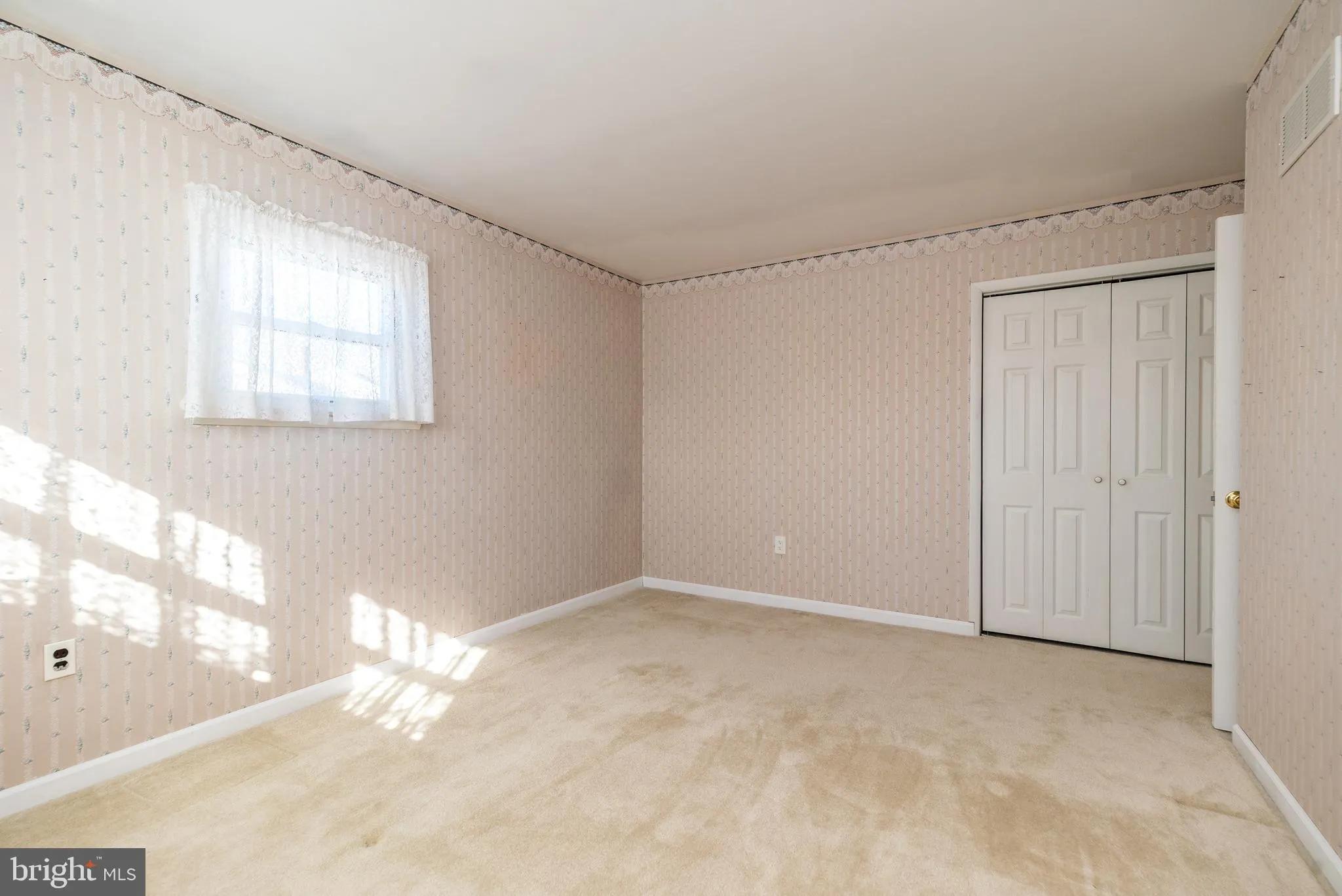 Warminster, Pennsylvania 18974, United States, 3 Bedrooms Bedrooms, ,2 BathroomsBathrooms,Residential,Pending,16728