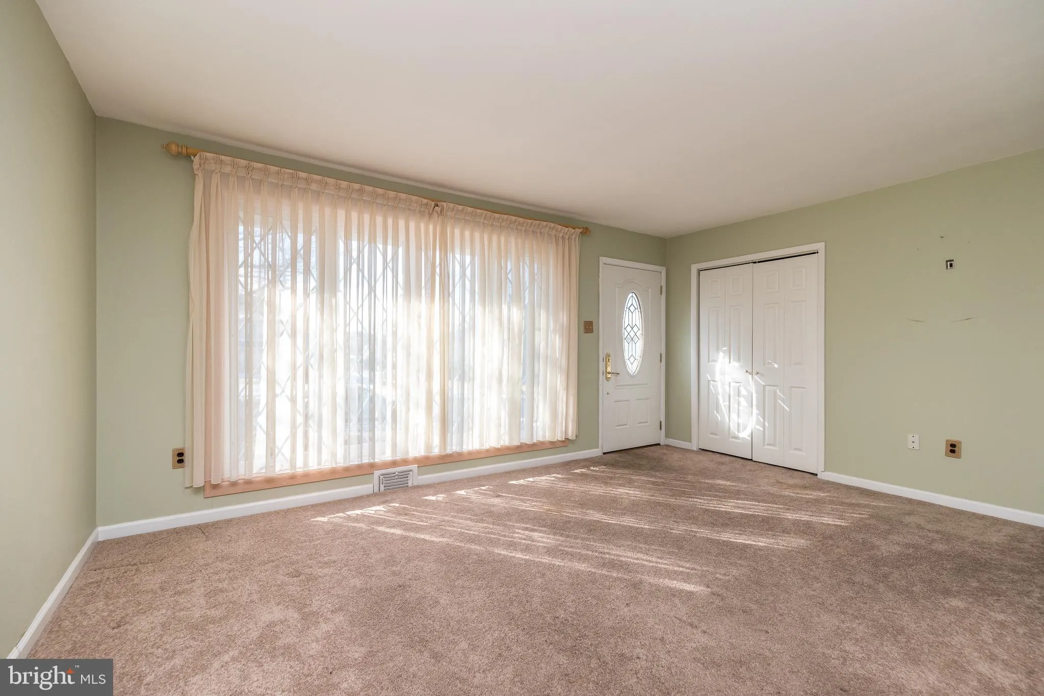 Warminster, Pennsylvania 18974, United States, 3 Bedrooms Bedrooms, ,2 BathroomsBathrooms,Residential,Pending,16728