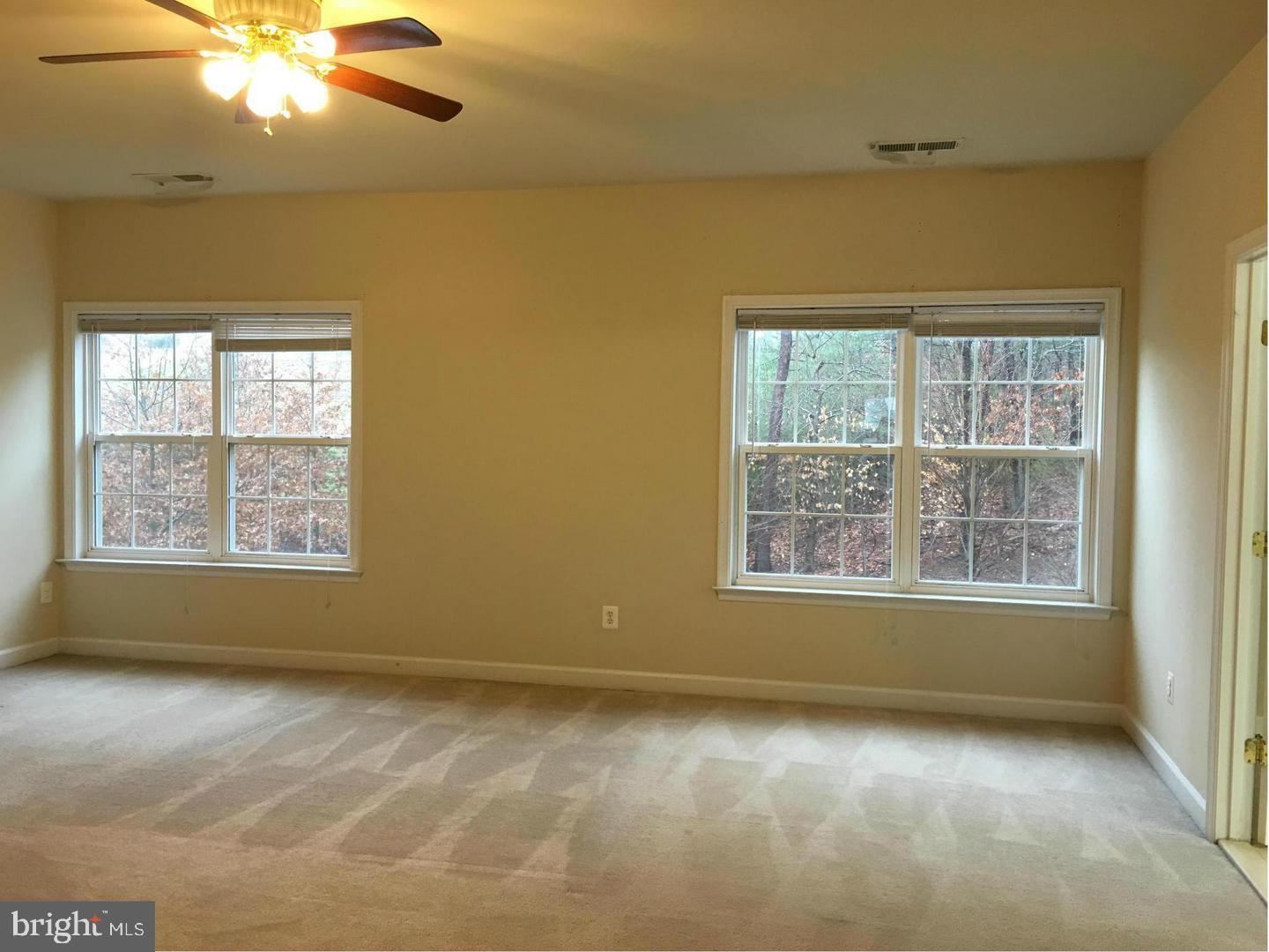 DAVIS ESTATES - Residential Lease