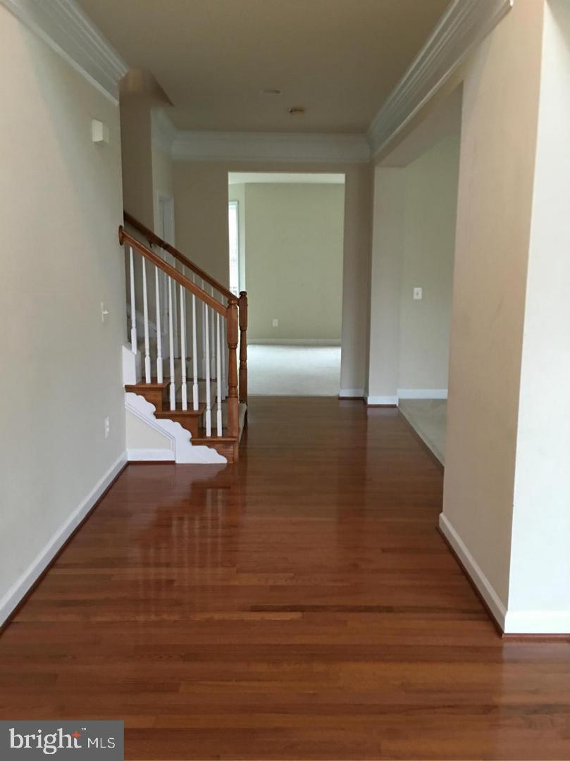 DAVIS ESTATES - Residential Lease