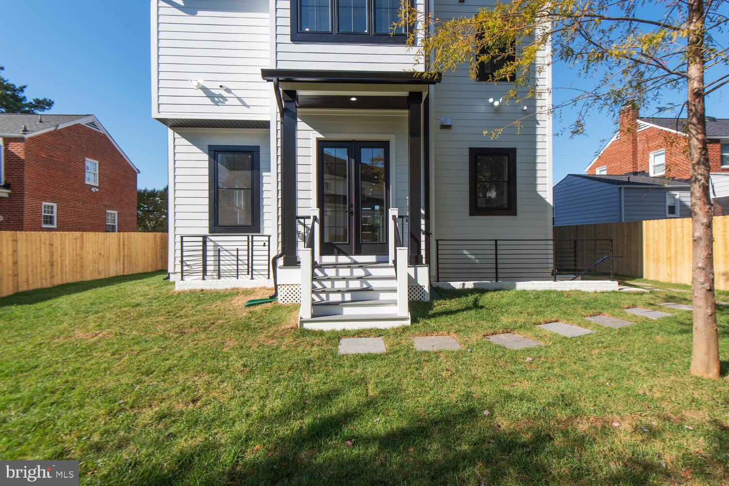 ARLINGTON FOREST - Residential