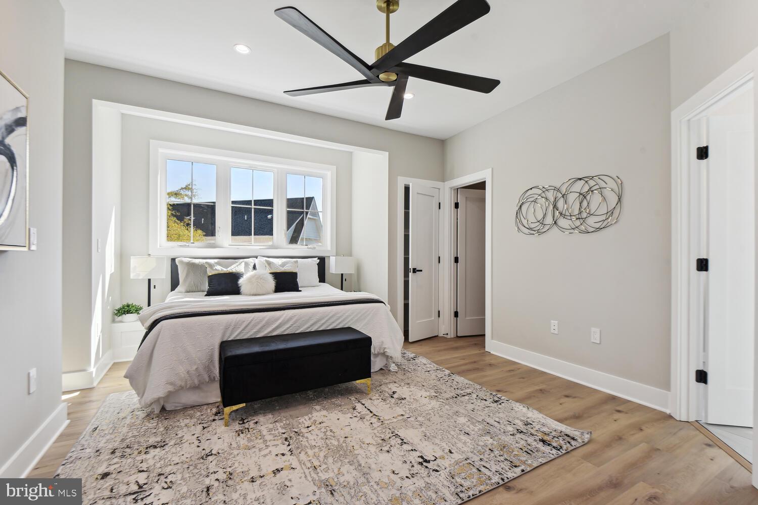 ARLINGTON FOREST - Residential