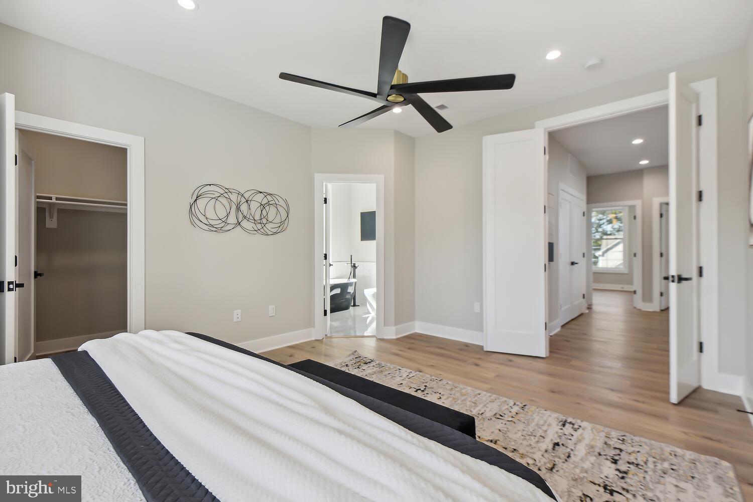 ARLINGTON FOREST - Residential