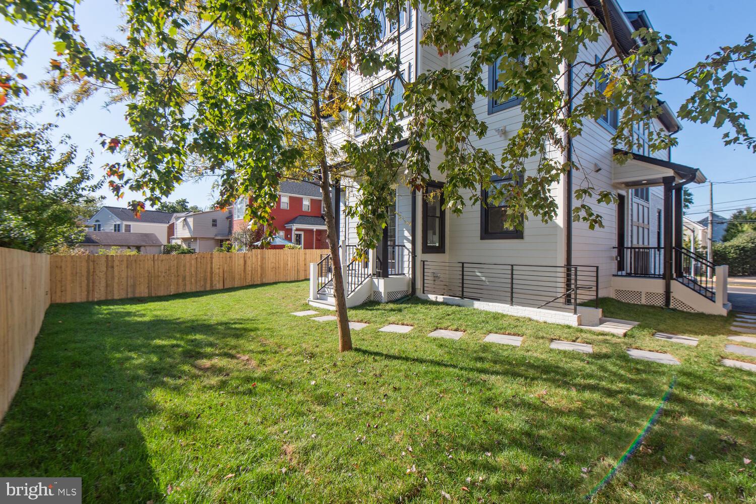 ARLINGTON FOREST - Residential