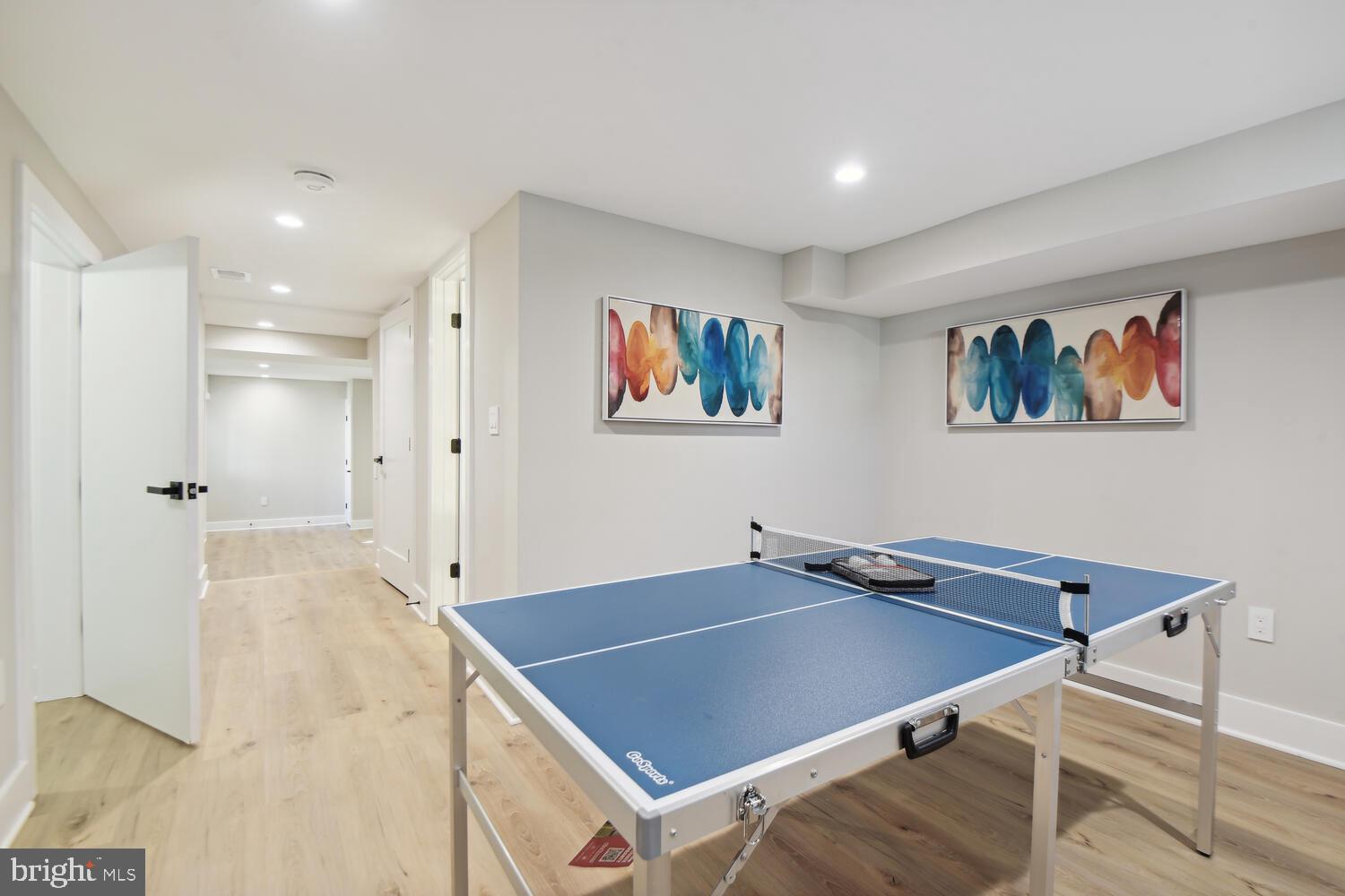 ARLINGTON FOREST - Residential