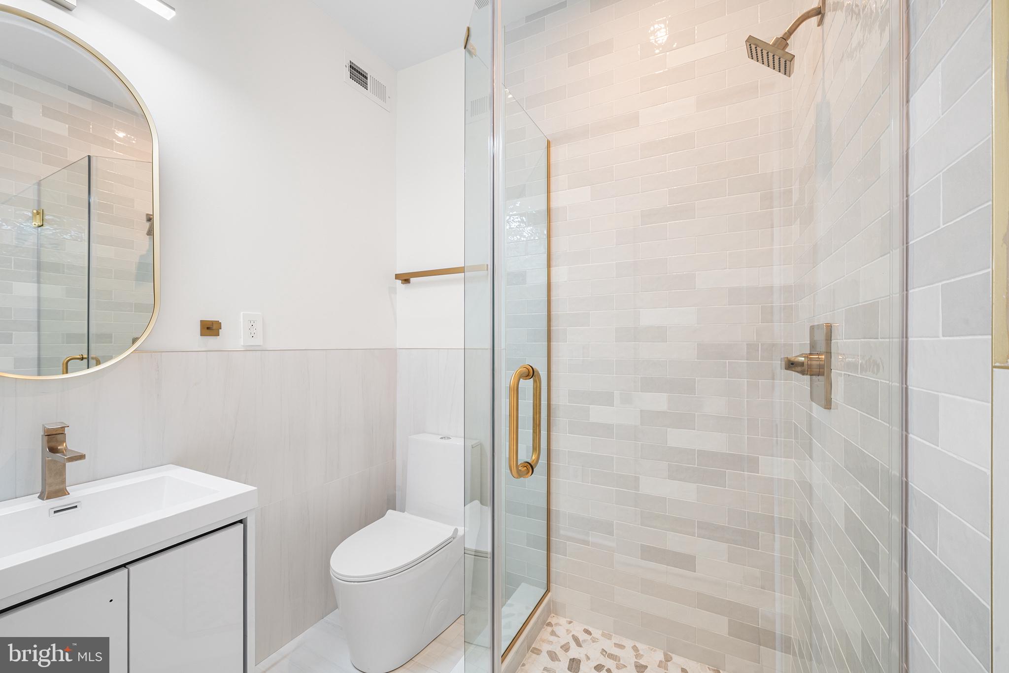 OLDE KENSINGTON - Residential Lease