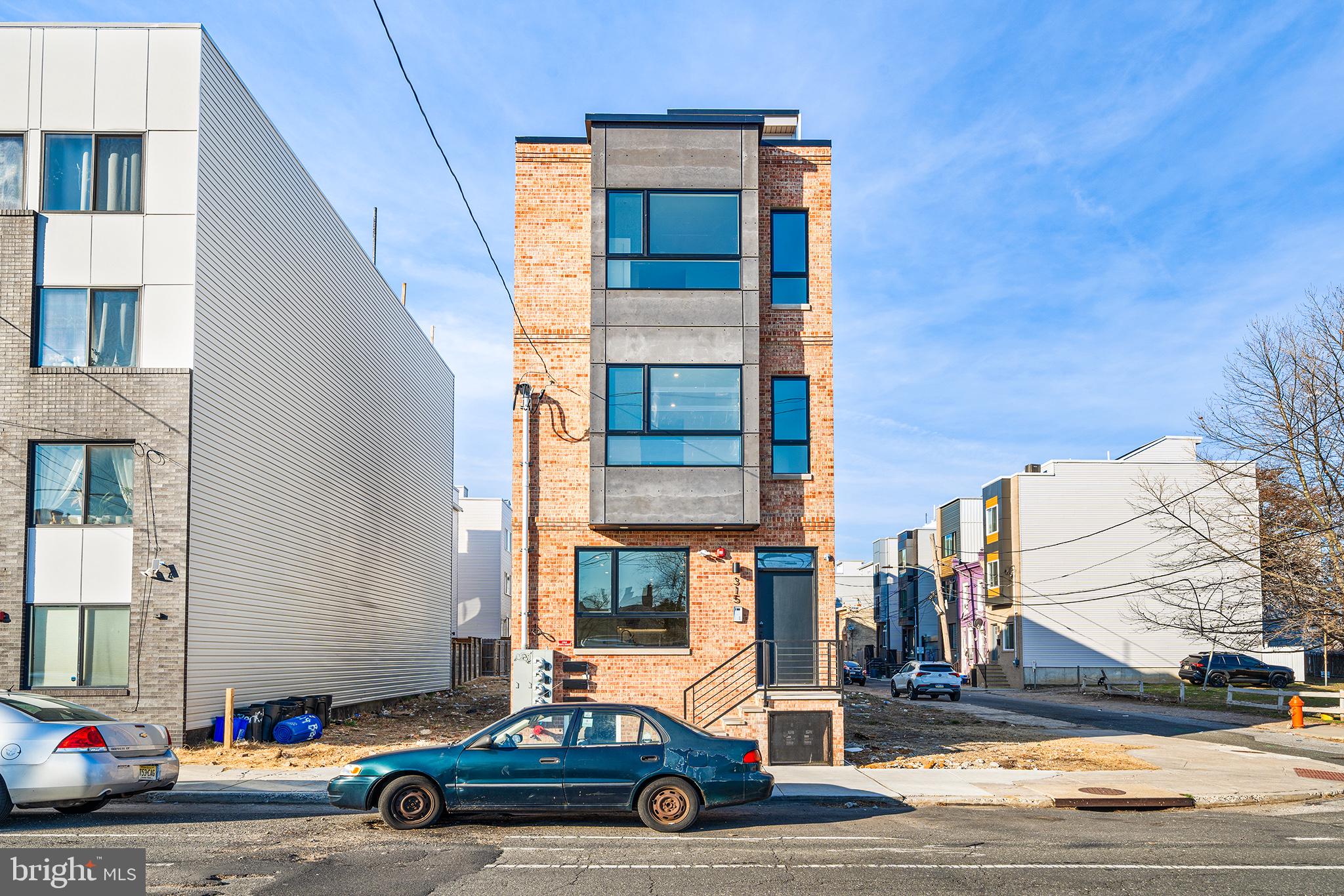 OLDE KENSINGTON - Residential Lease