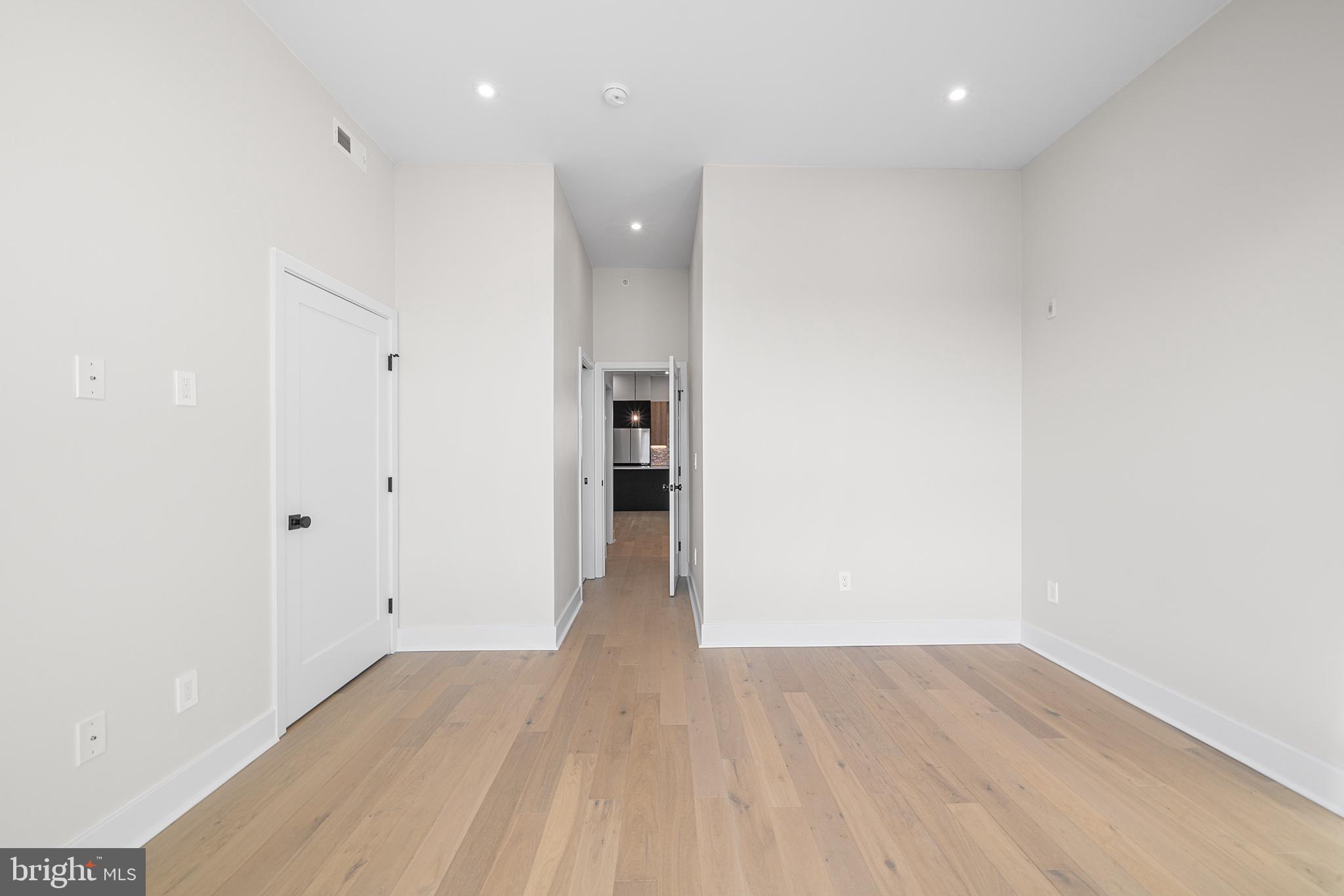 OLDE KENSINGTON - Residential Lease