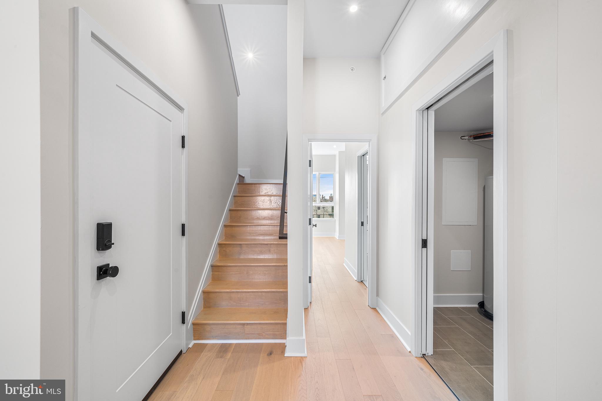 OLDE KENSINGTON - Residential Lease