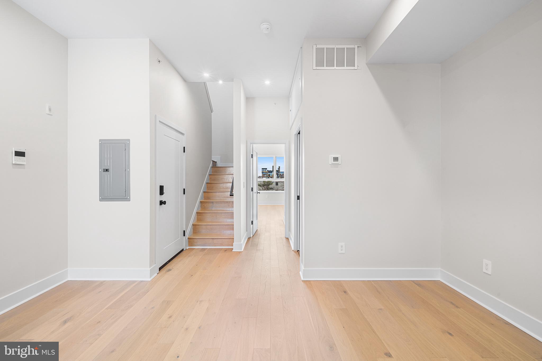 OLDE KENSINGTON - Residential Lease