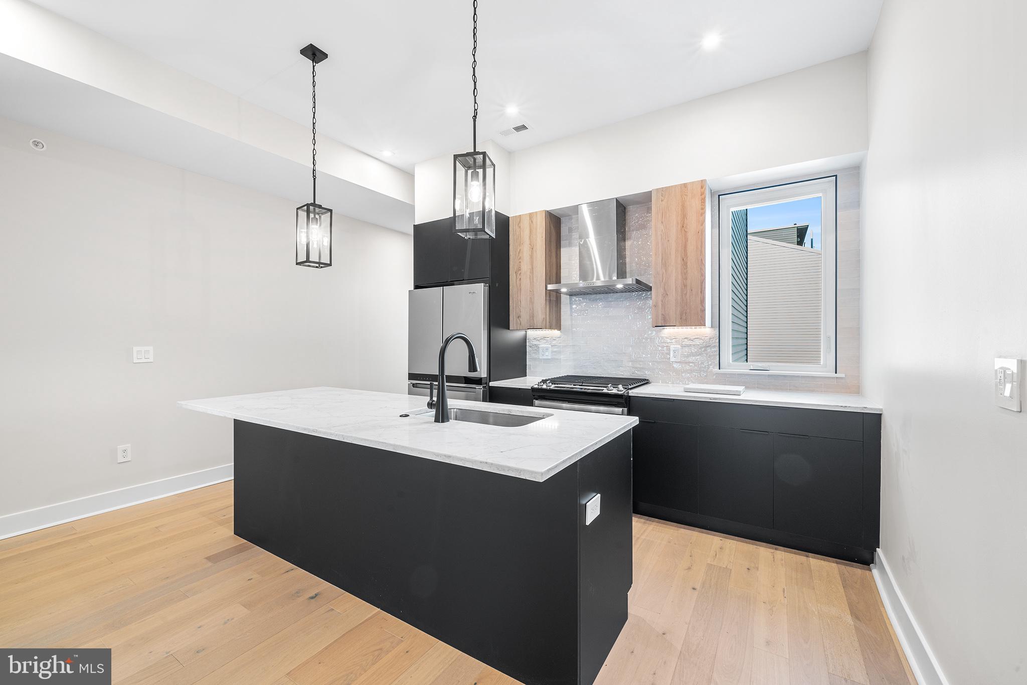 OLDE KENSINGTON - Residential Lease