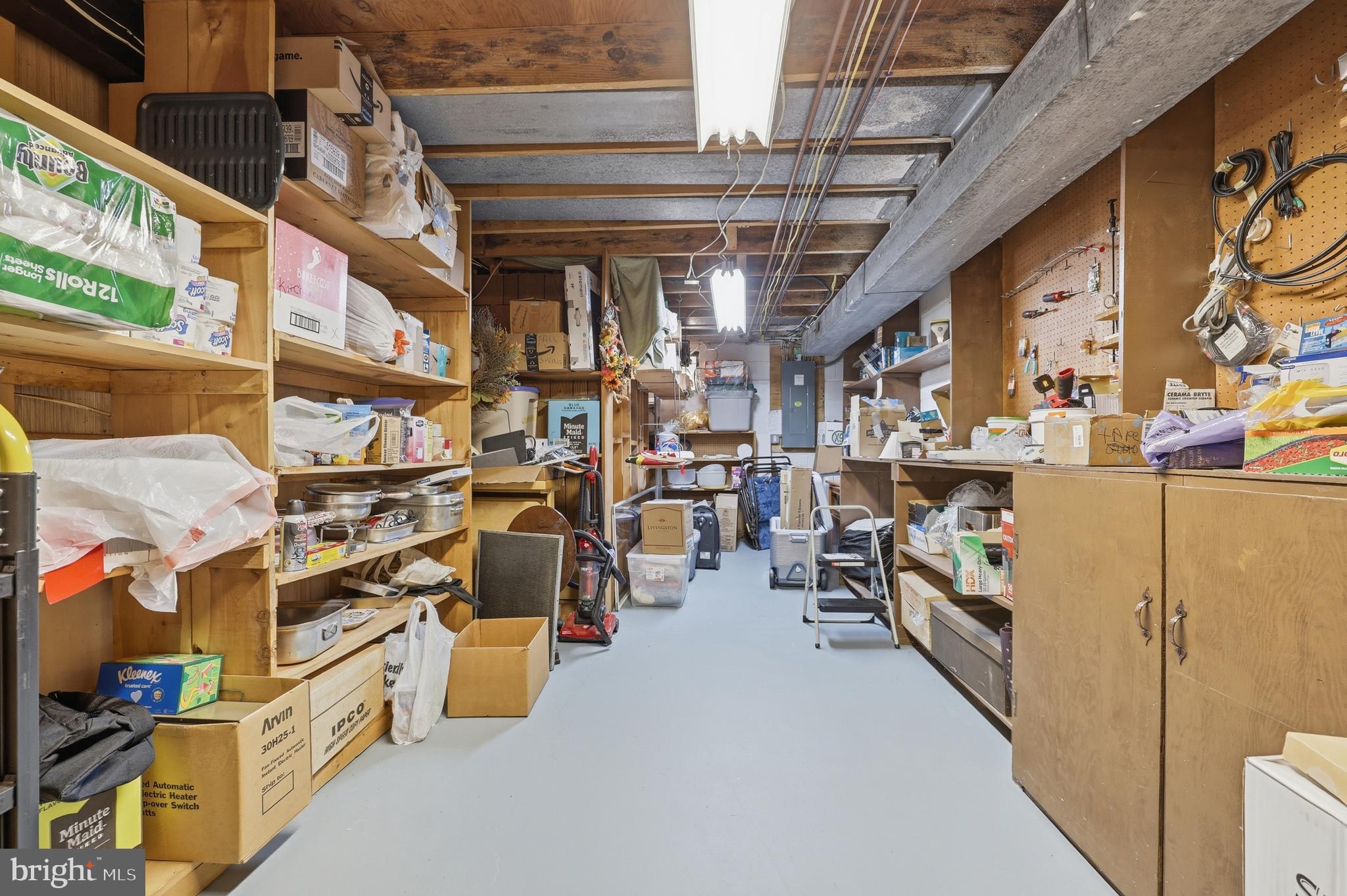 CALVERTON - Residential