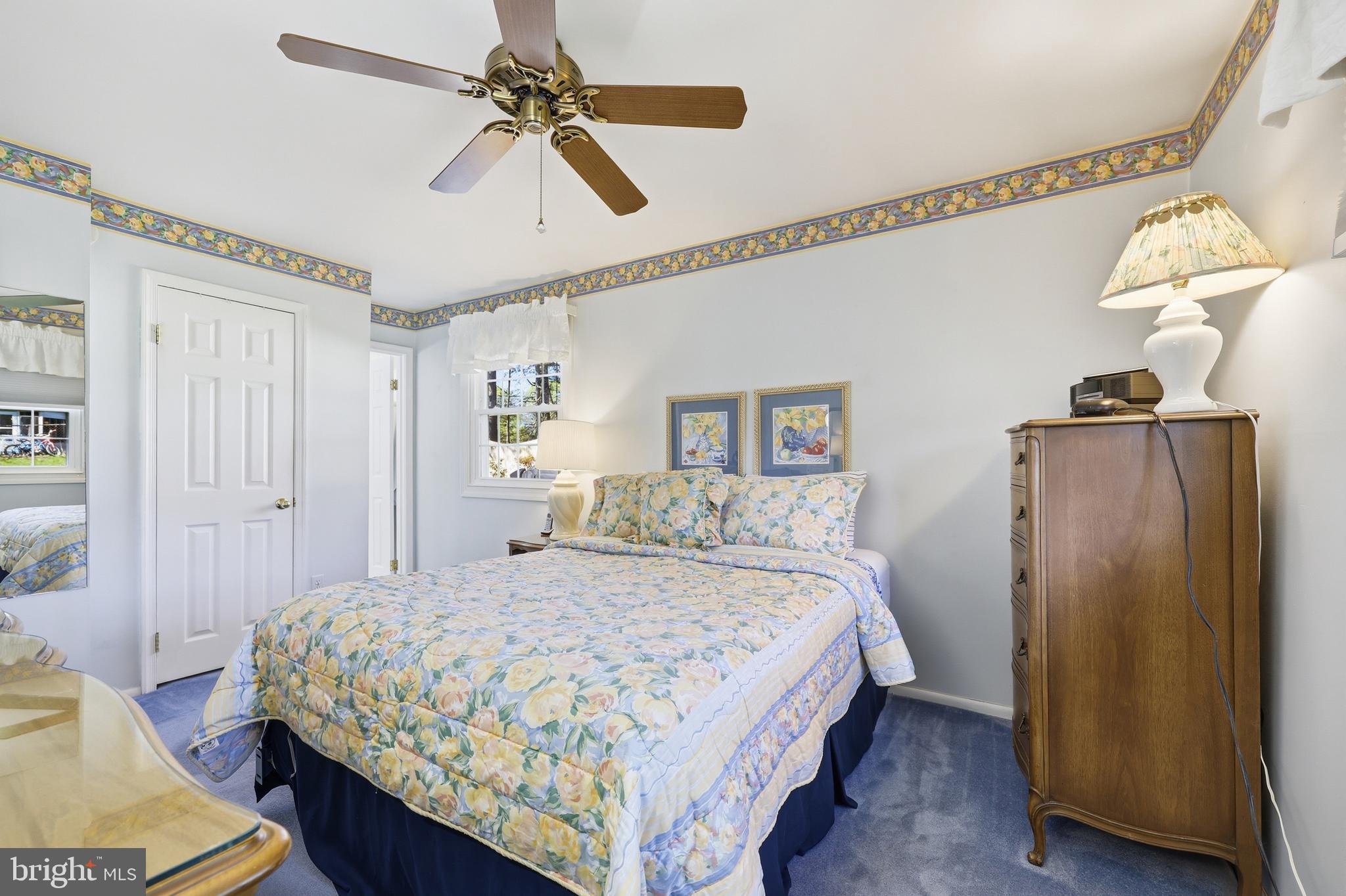 CALVERTON - Residential