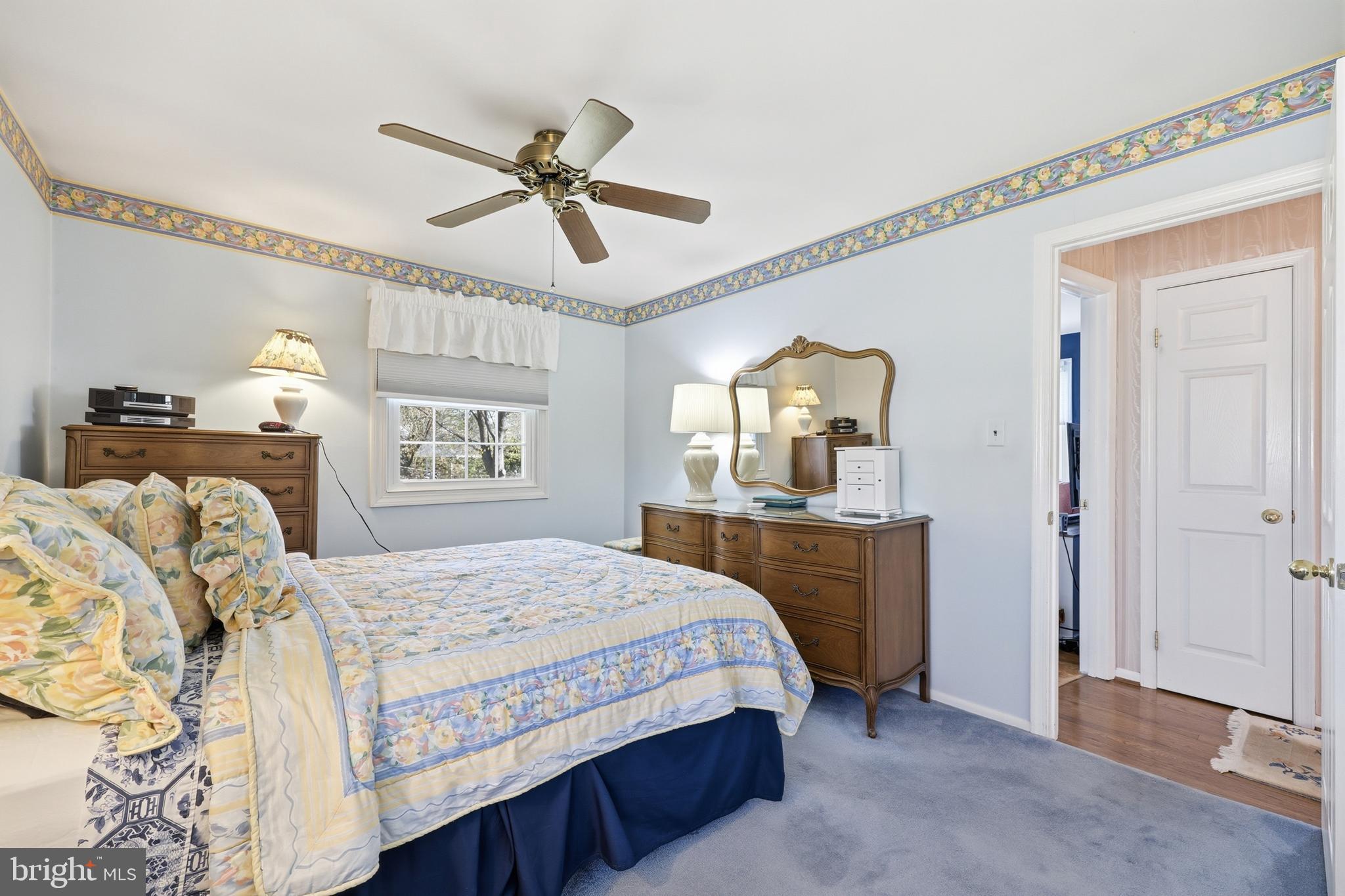 CALVERTON - Residential