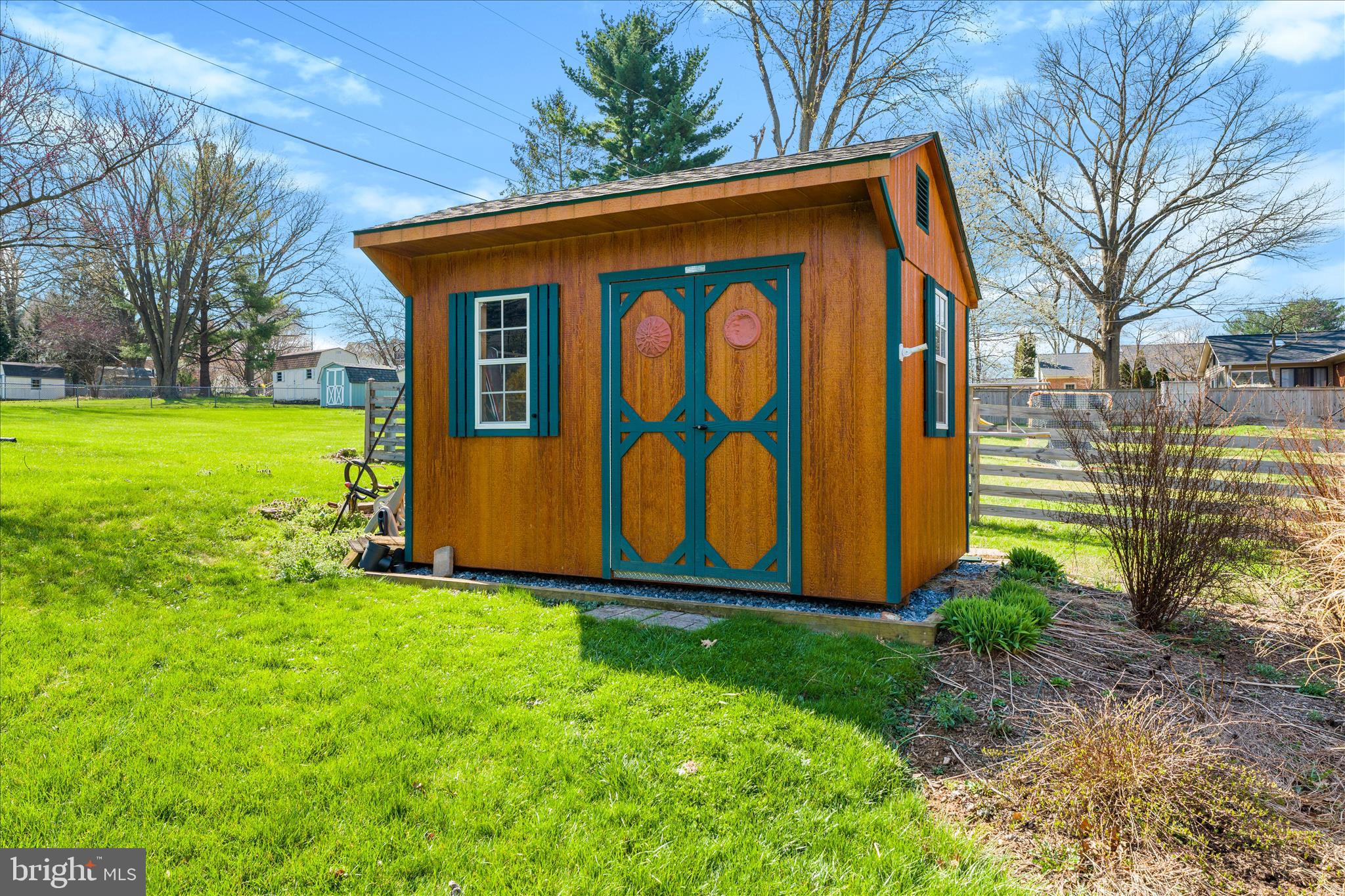 WOODMERE SOUTH - Residential