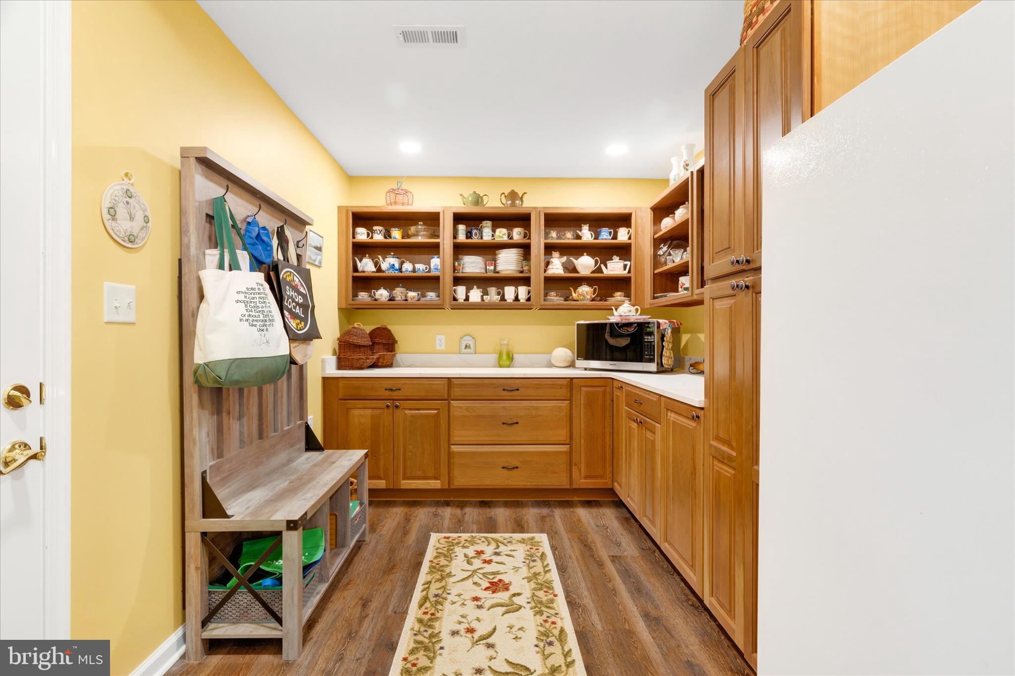 WOODMERE SOUTH - Residential