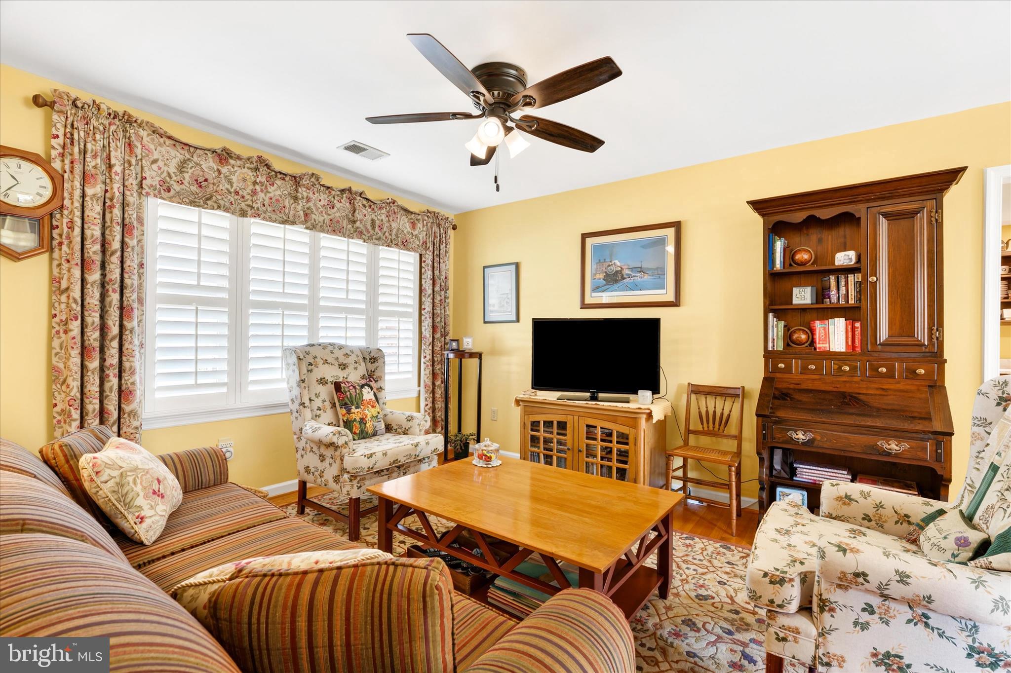 WOODMERE SOUTH - Residential