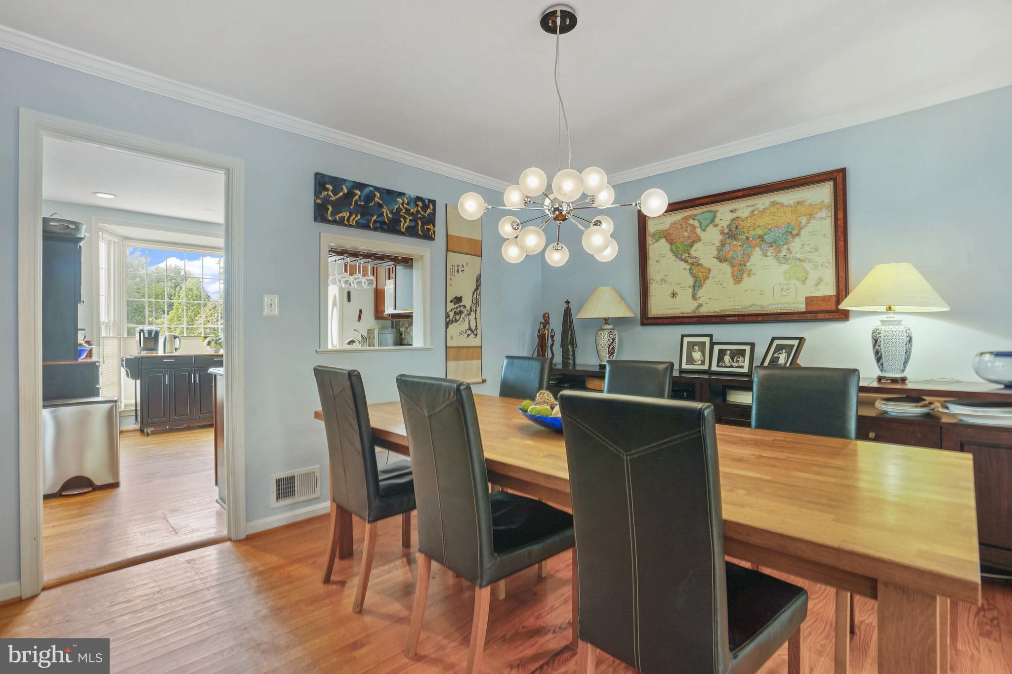 KINGS MANOR TOWNE HOUSES - Residential