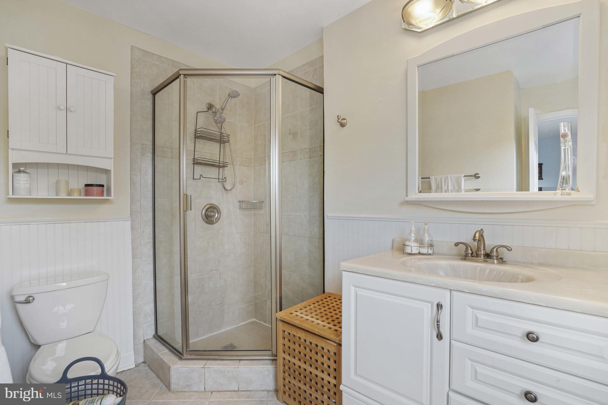 KINGS MANOR TOWNE HOUSES - Residential