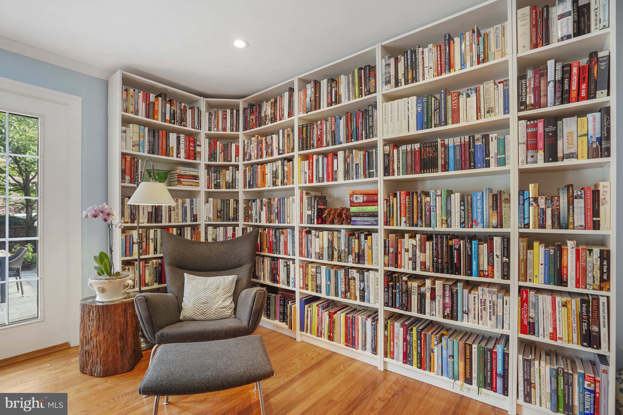 KINGS MANOR TOWNE HOUSES - Residential