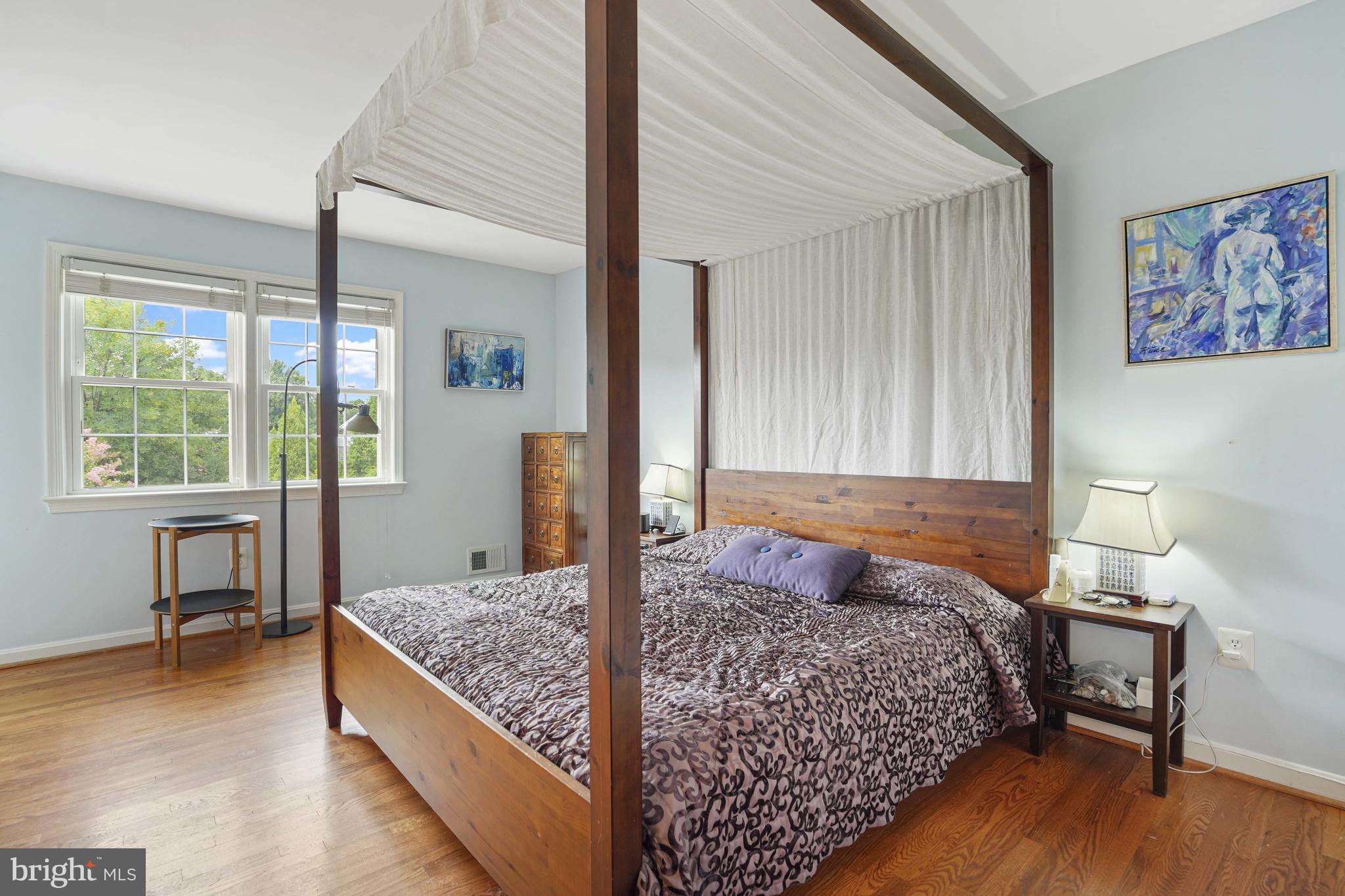 KINGS MANOR TOWNE HOUSES - Residential