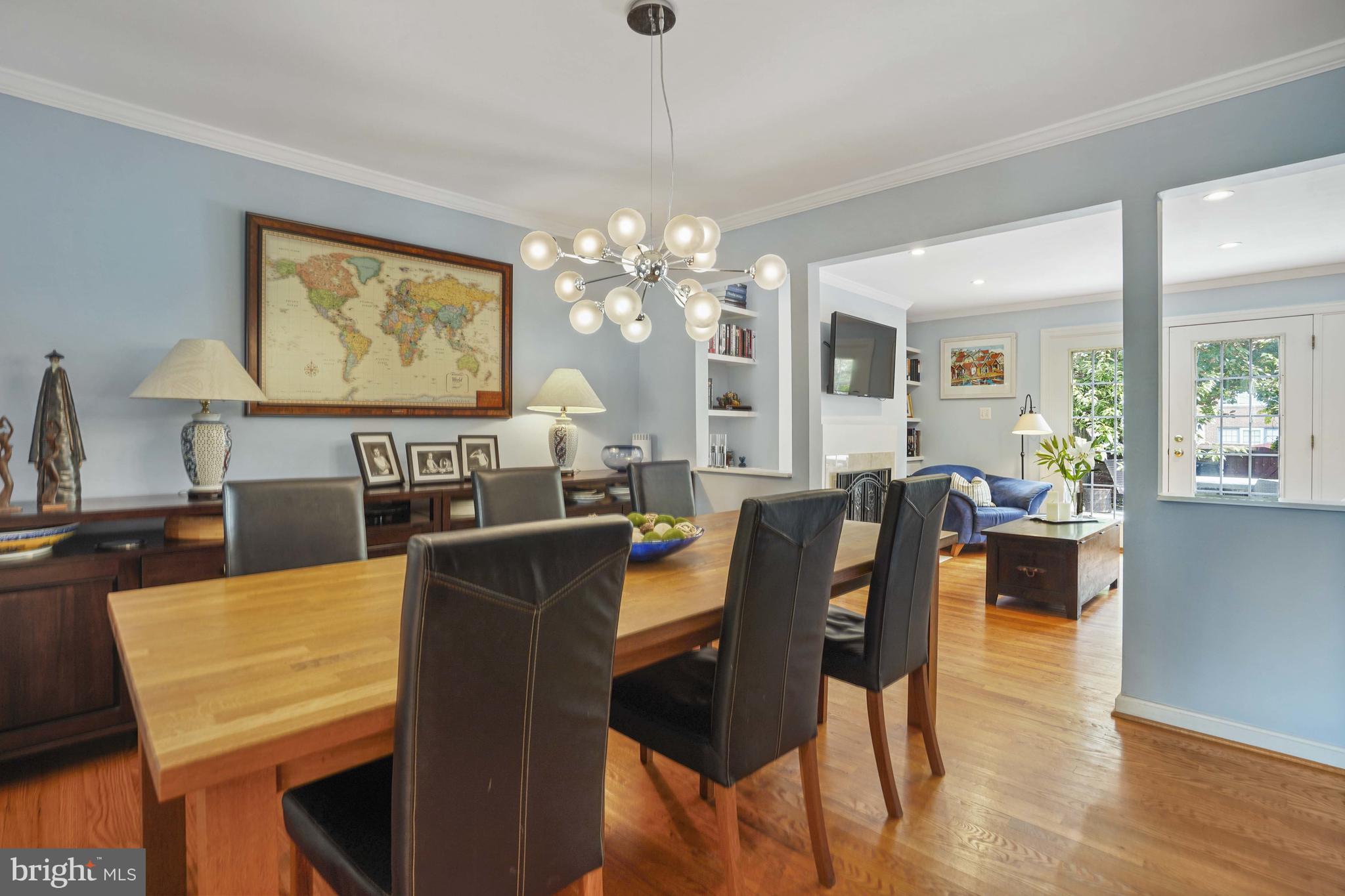 KINGS MANOR TOWNE HOUSES - Residential