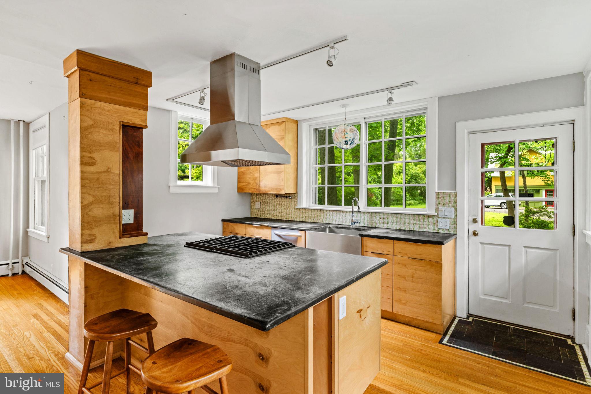 HISTORIC DISTRICT - Residential