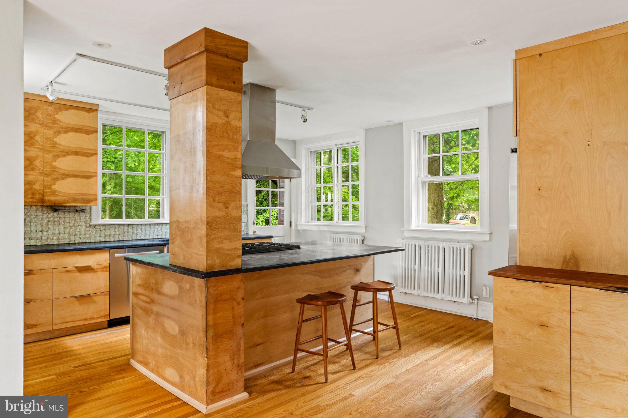 HISTORIC DISTRICT - Residential