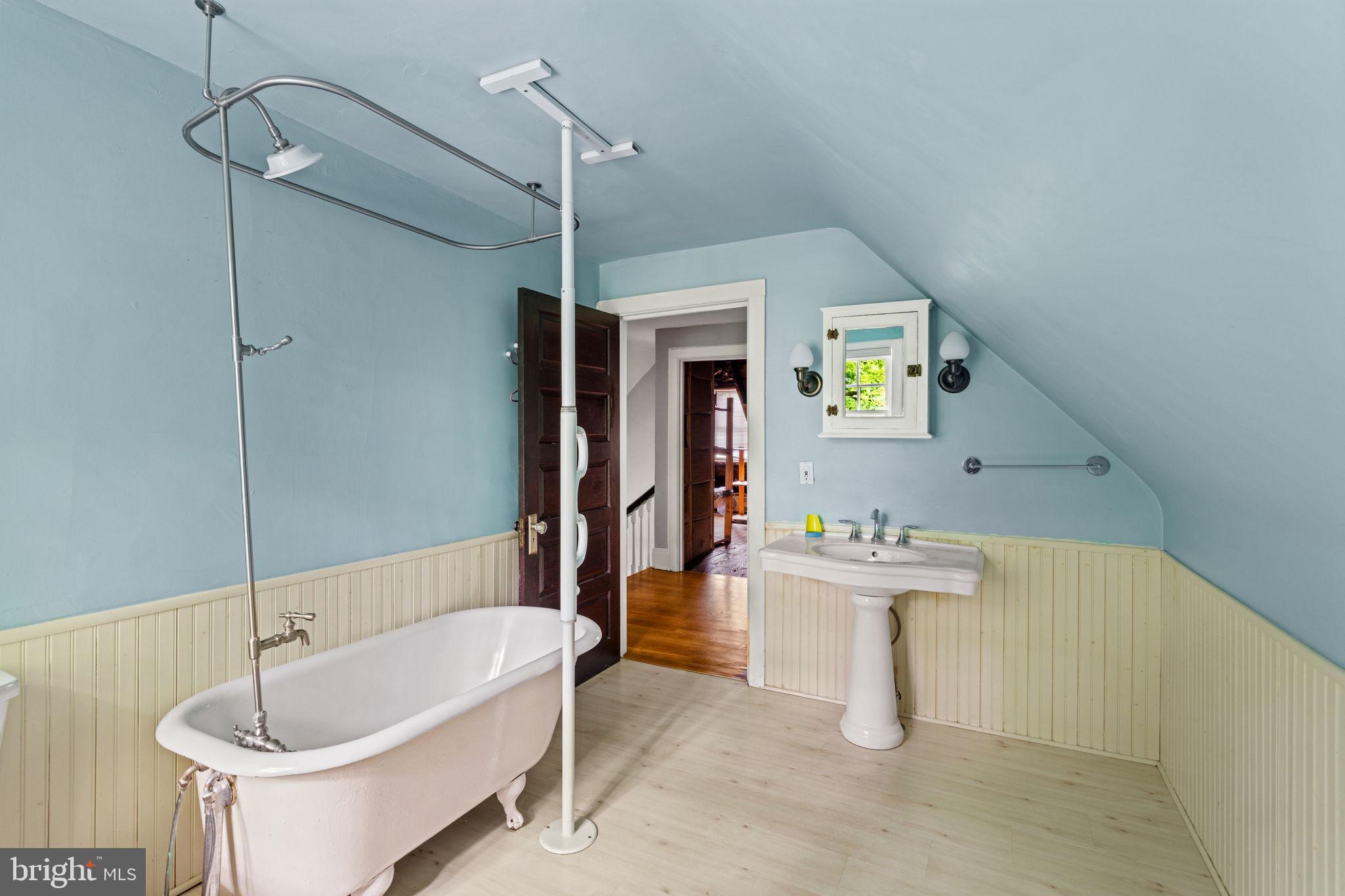 HISTORIC DISTRICT - Residential