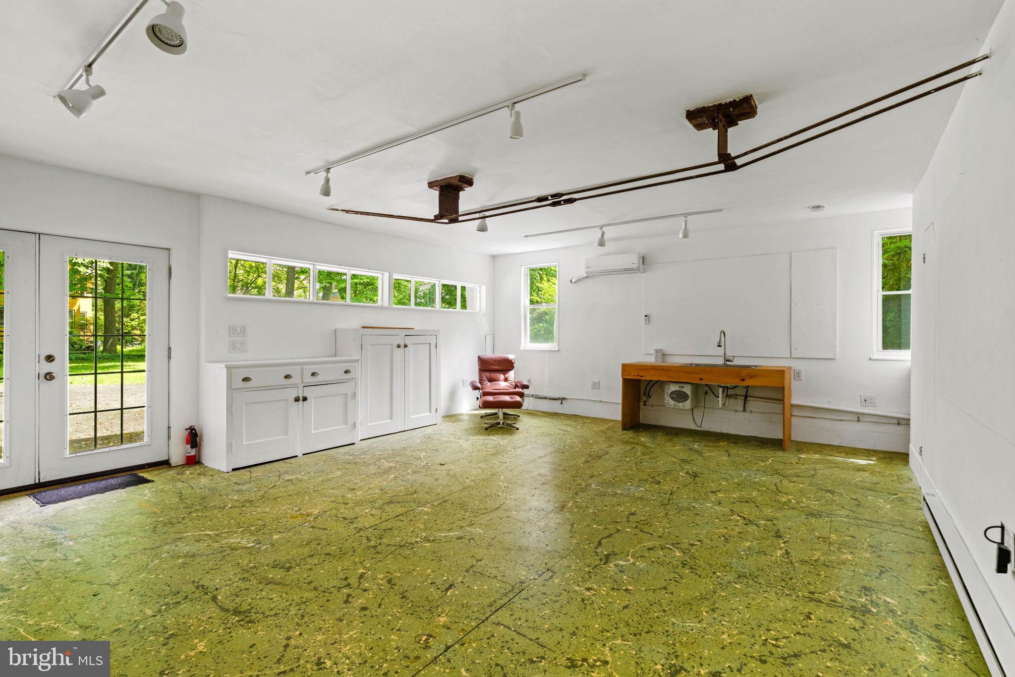 HISTORIC DISTRICT - Residential