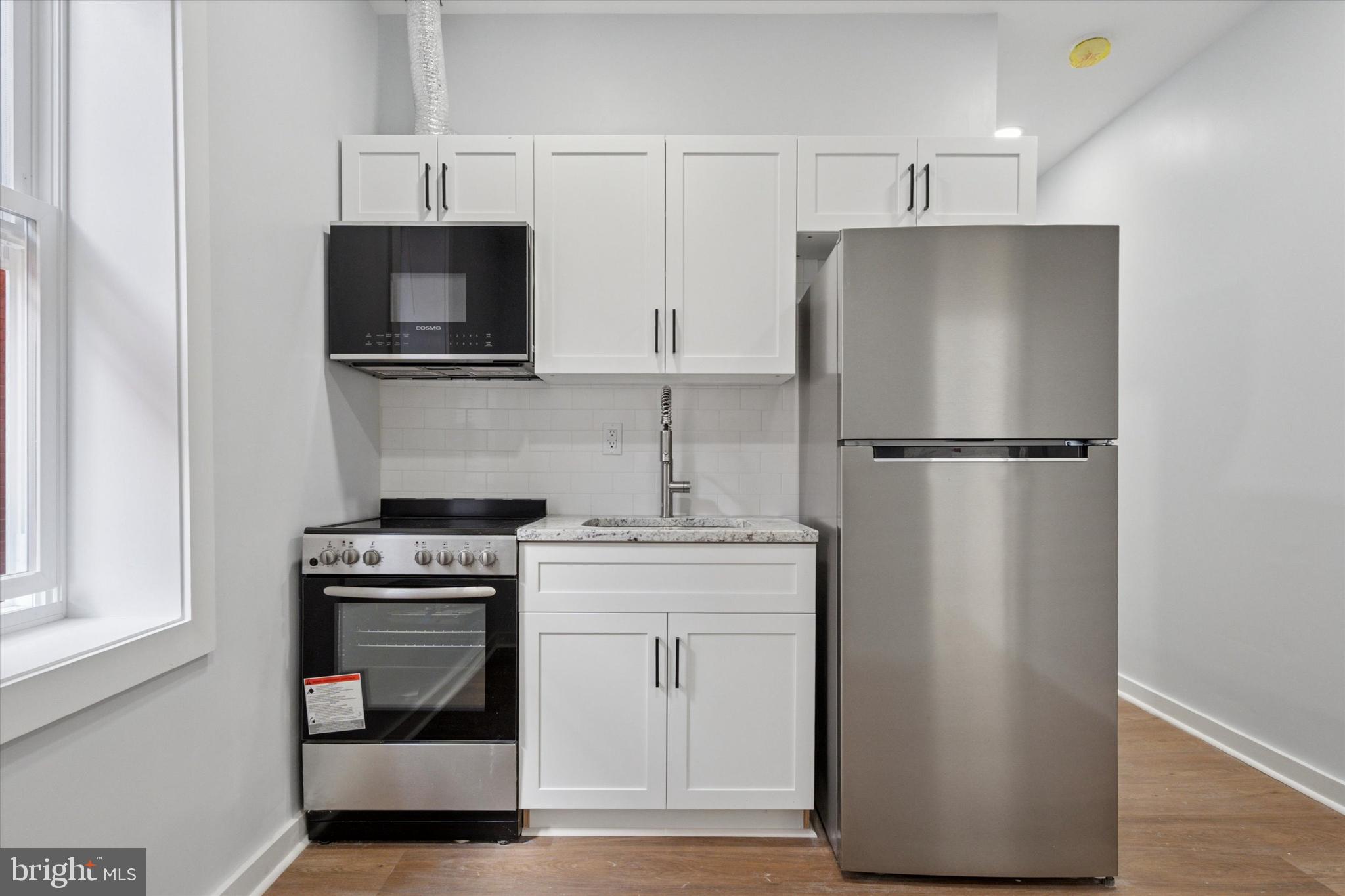 UNIVERSITY CITY - Residential Lease