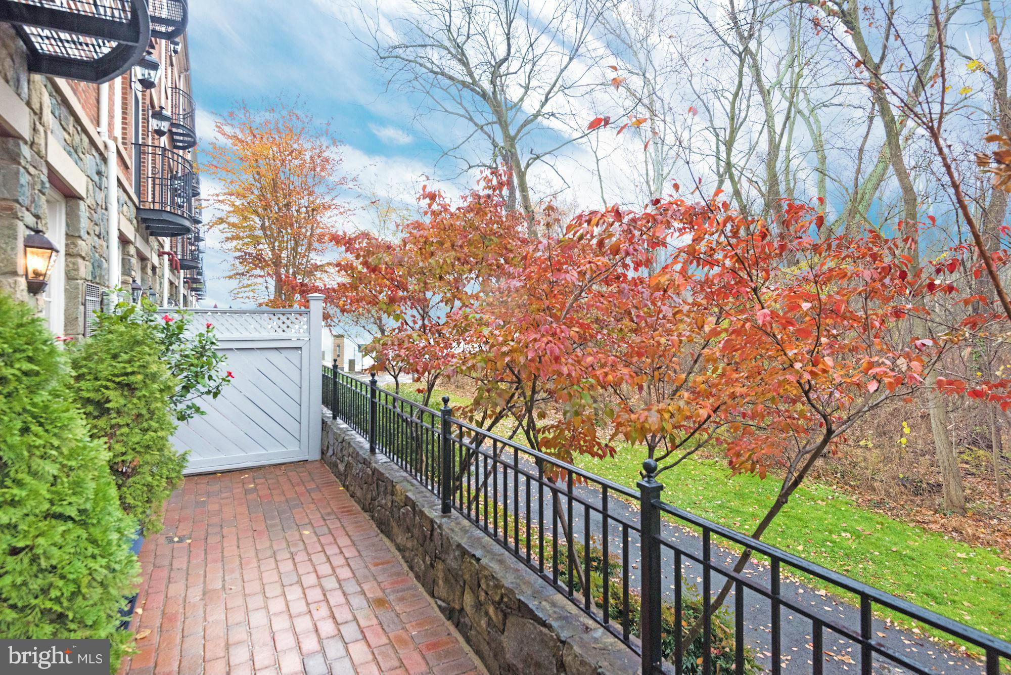 FORDS LANDING - Residential