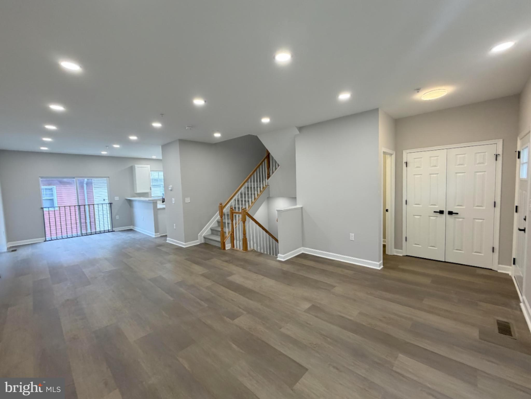 5002 KIMI GRAY COURT SE