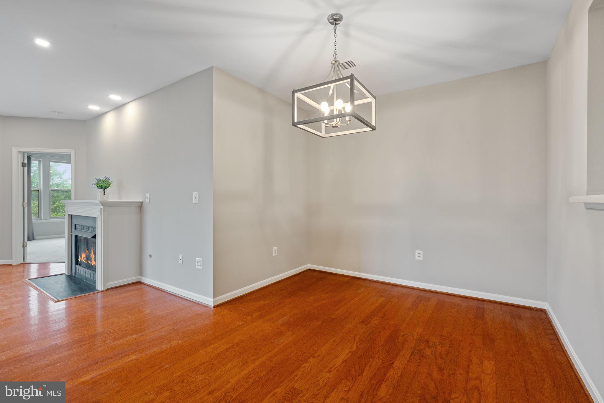 STRATFORD CONDOMINIUMS - Residential