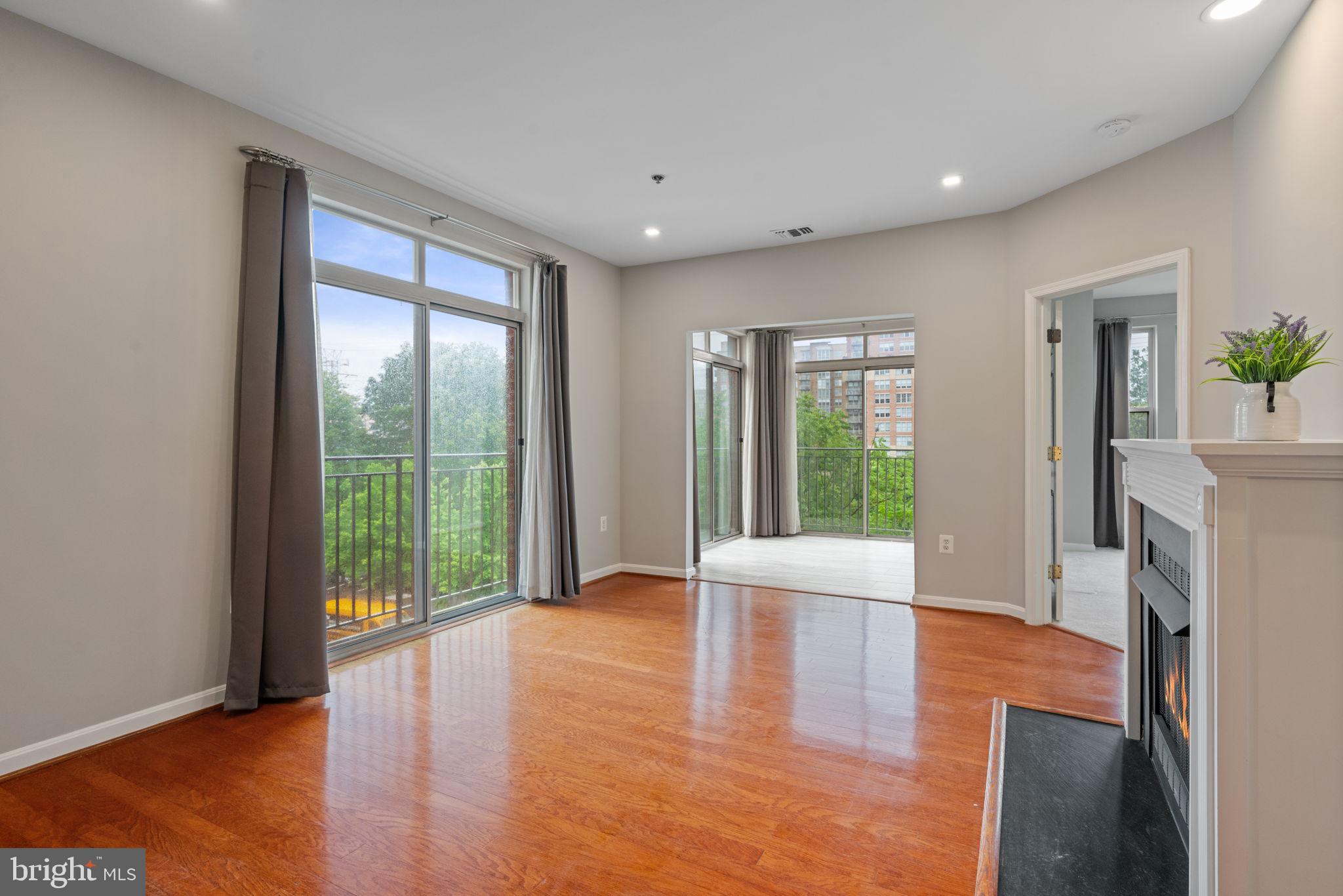 STRATFORD CONDOMINIUMS - Residential