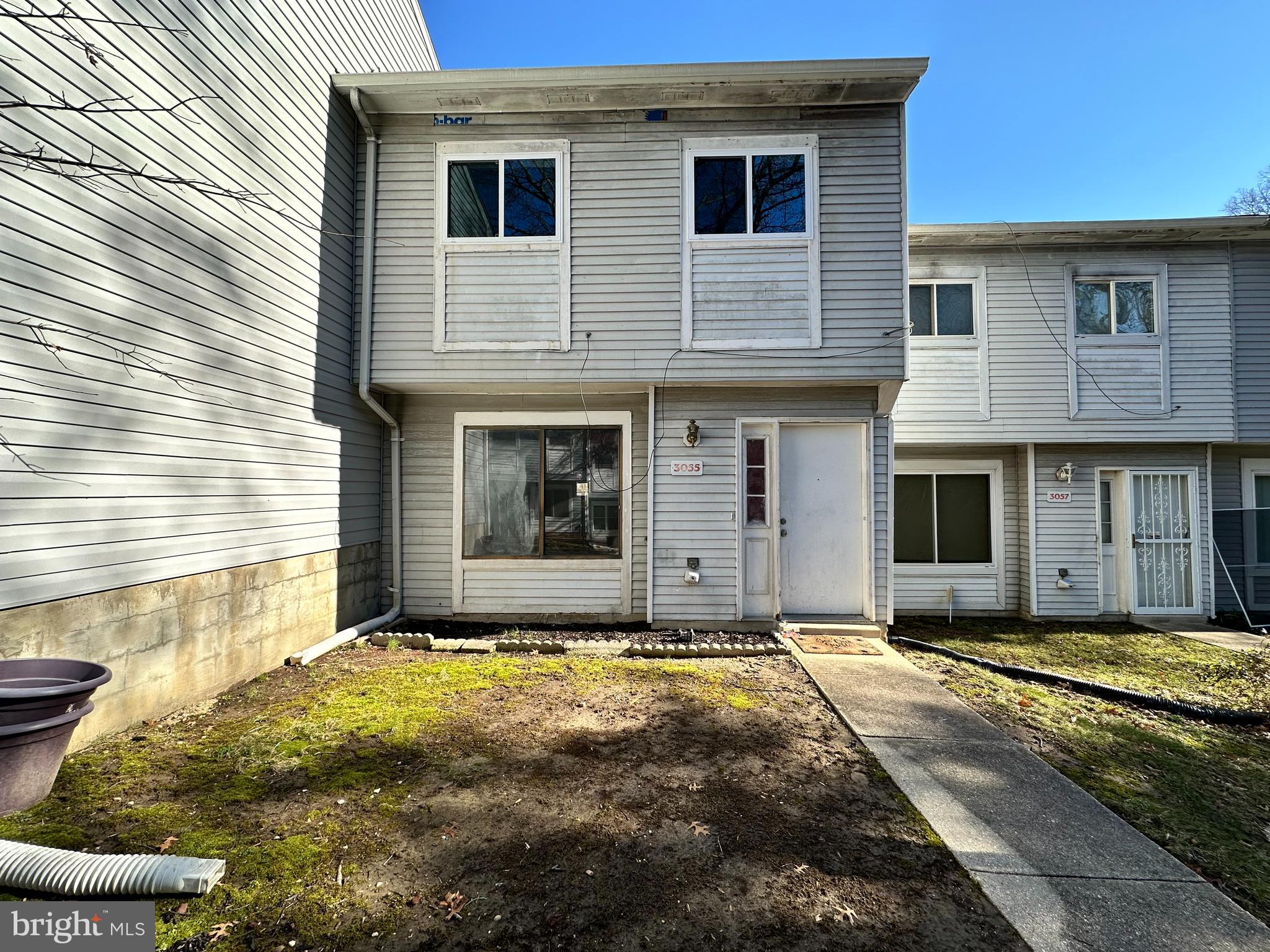 ST CHARLES SUB - HUNTINGTON - Residential Lease