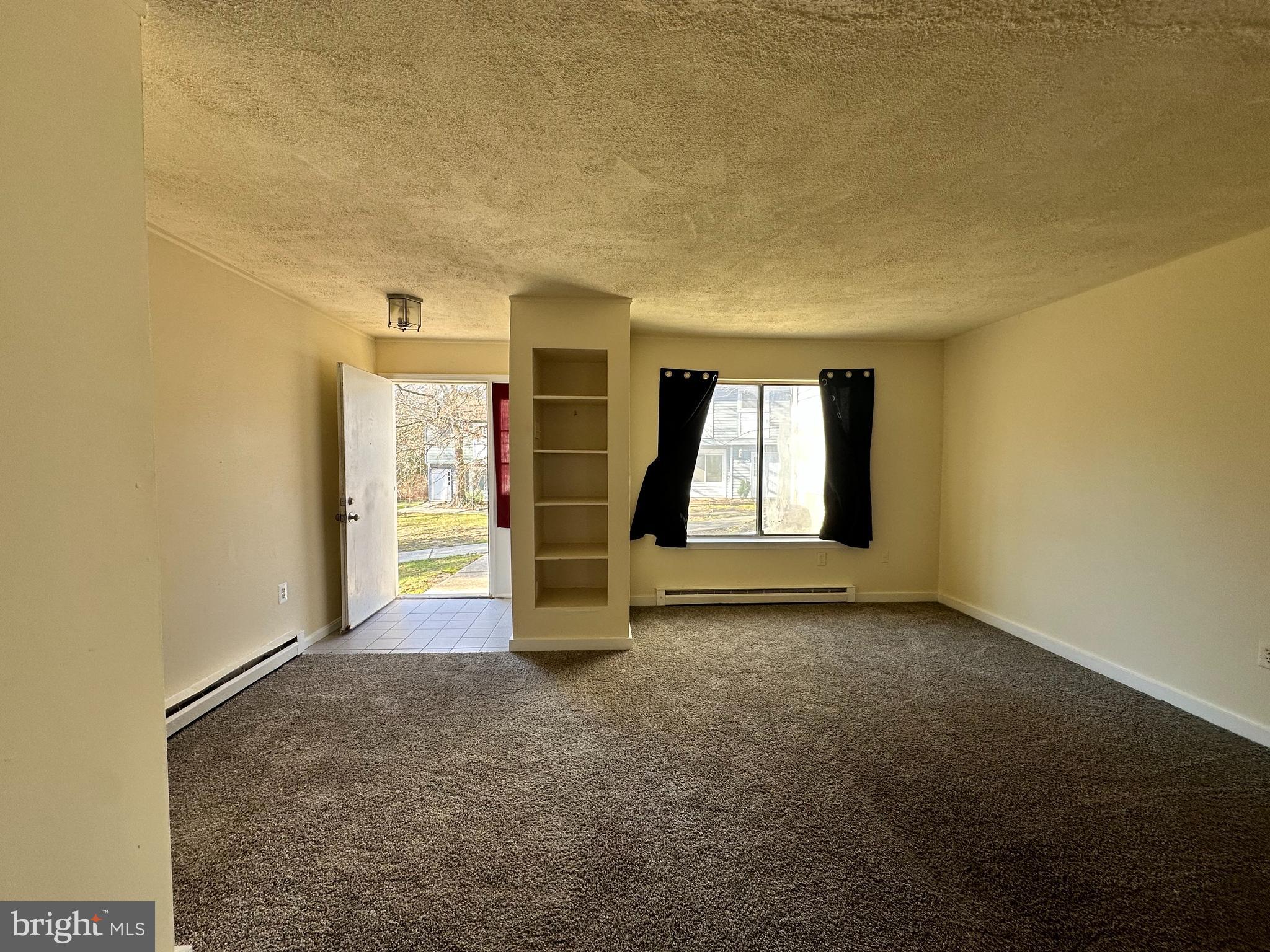 ST CHARLES SUB - HUNTINGTON - Residential Lease