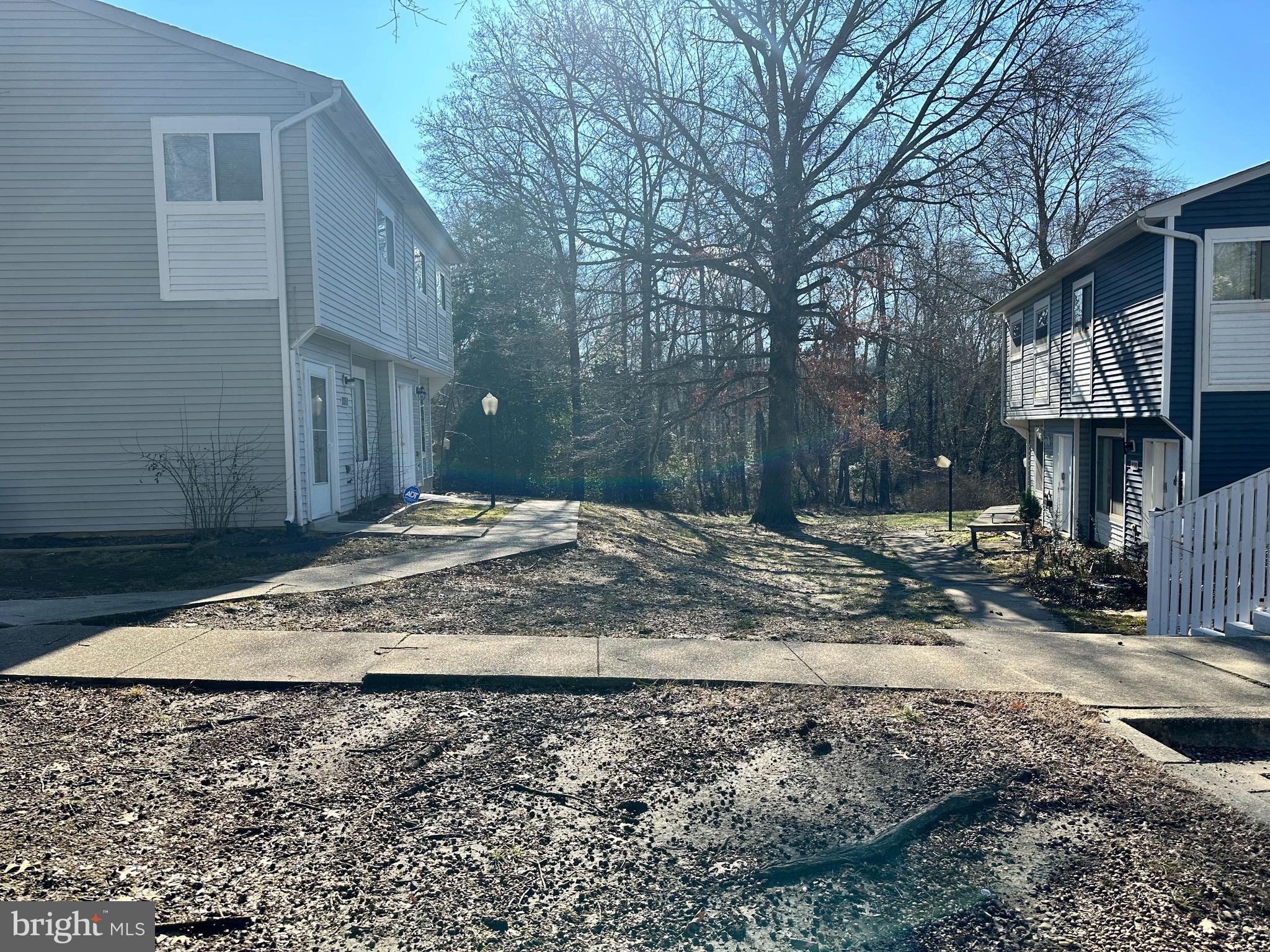 ST CHARLES SUB - HUNTINGTON - Residential Lease