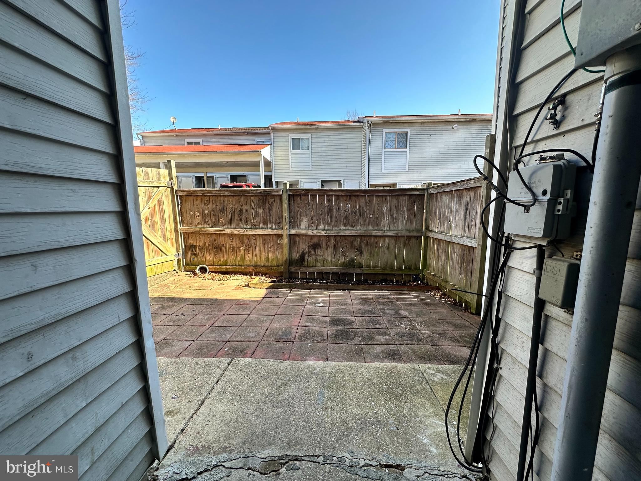 ST CHARLES SUB - HUNTINGTON - Residential Lease