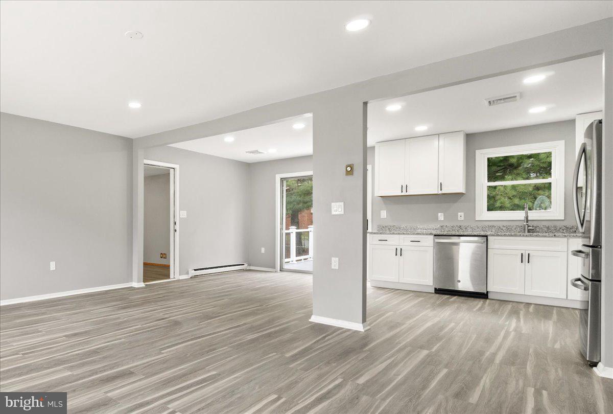 PARADISE HOMES - Residential