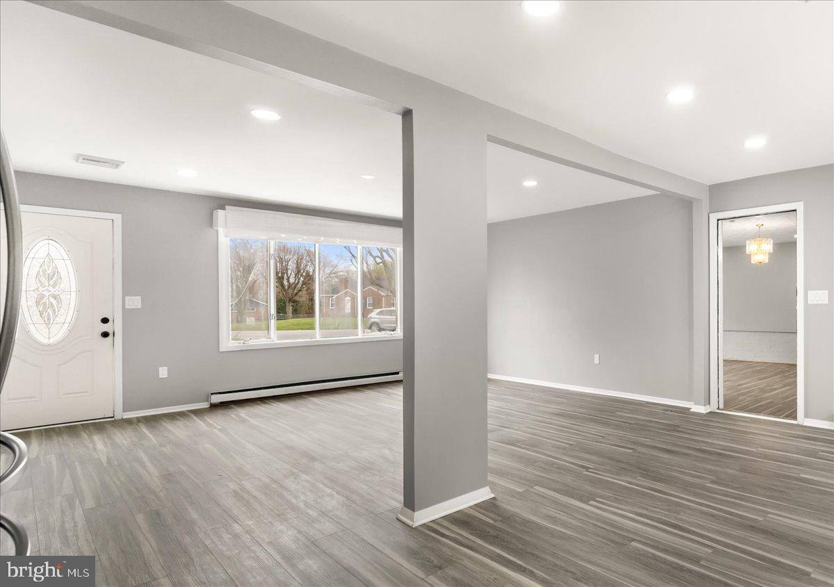 PARADISE HOMES - Residential