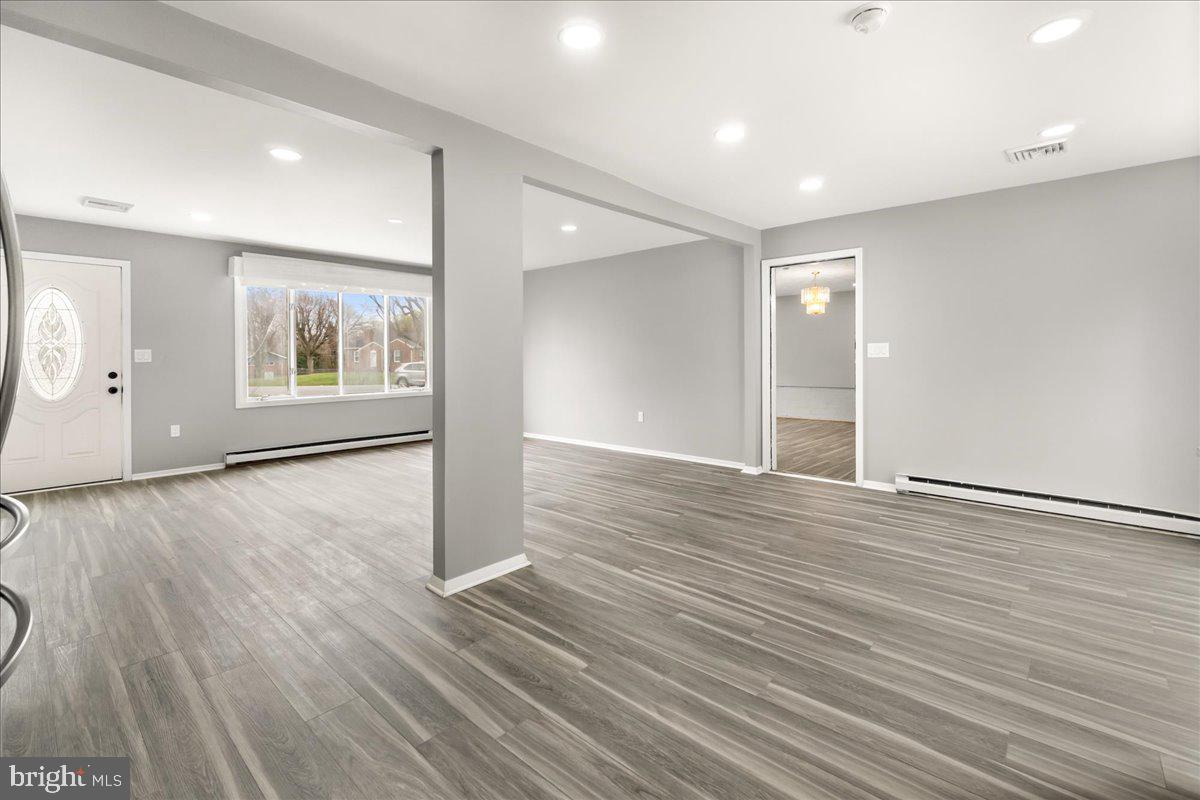 PARADISE HOMES - Residential