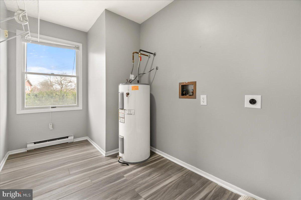 PARADISE HOMES - Residential