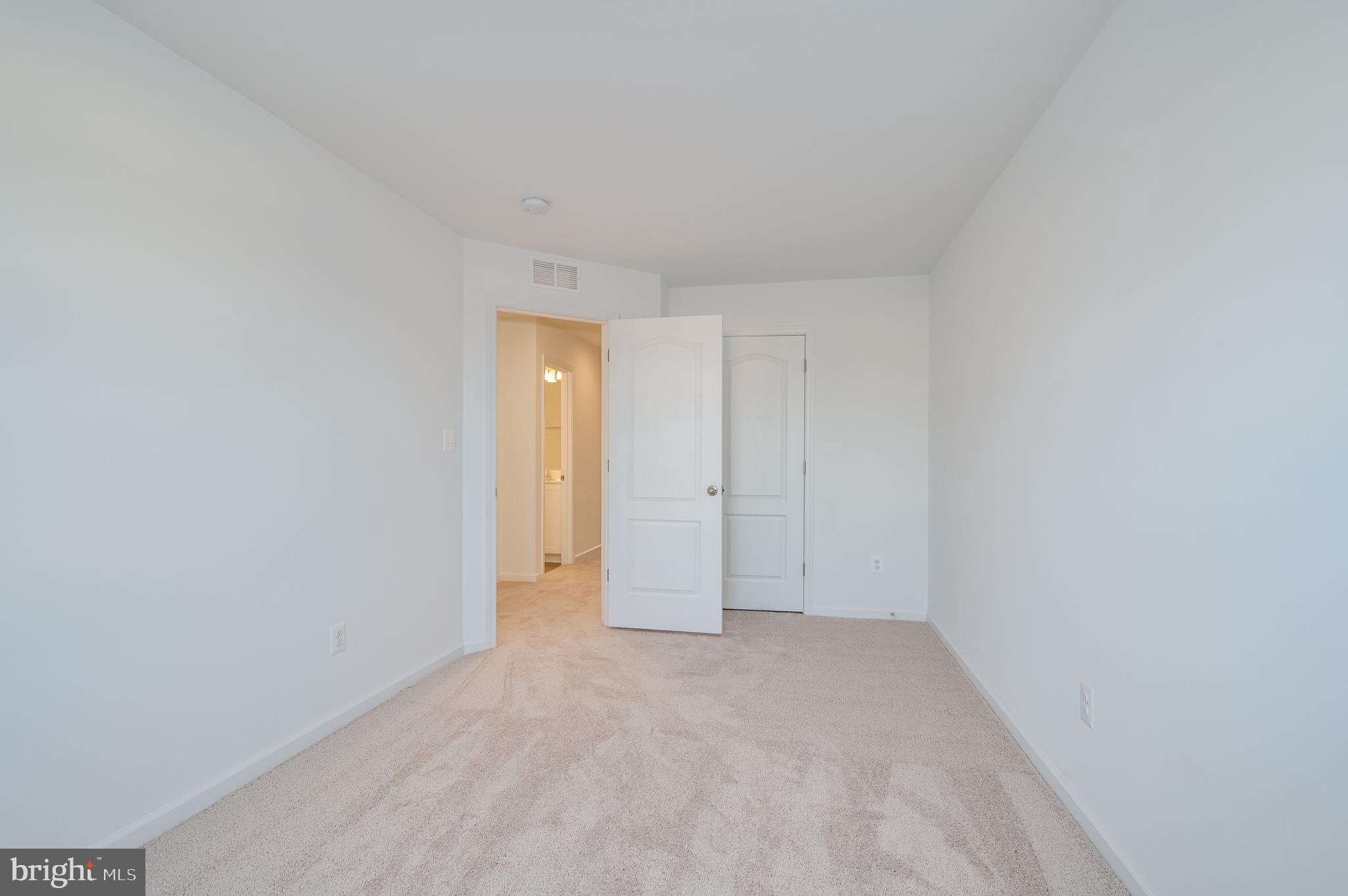 MARTINSBURG STATION - Residential Lease