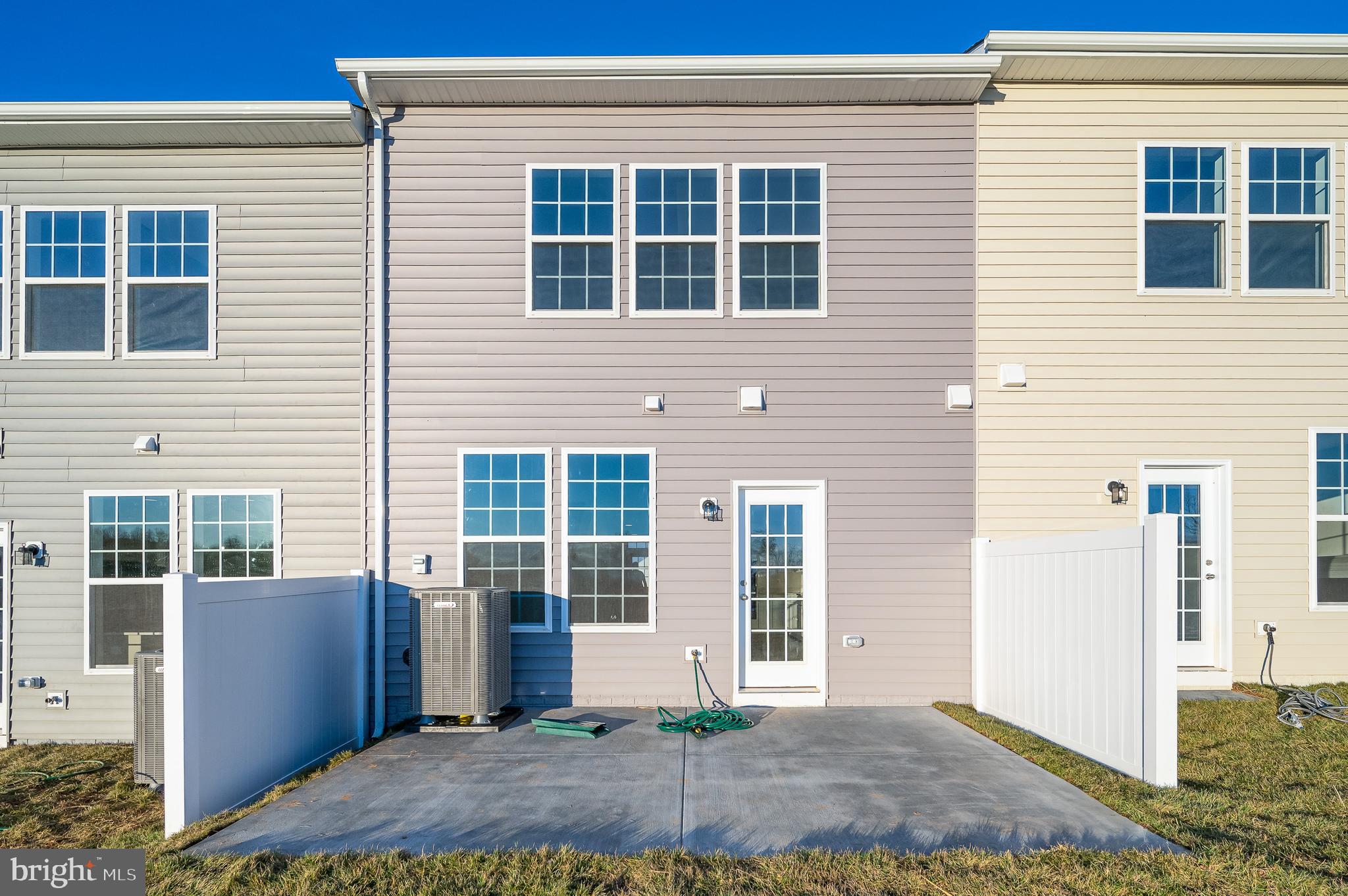 MARTINSBURG STATION - Residential Lease